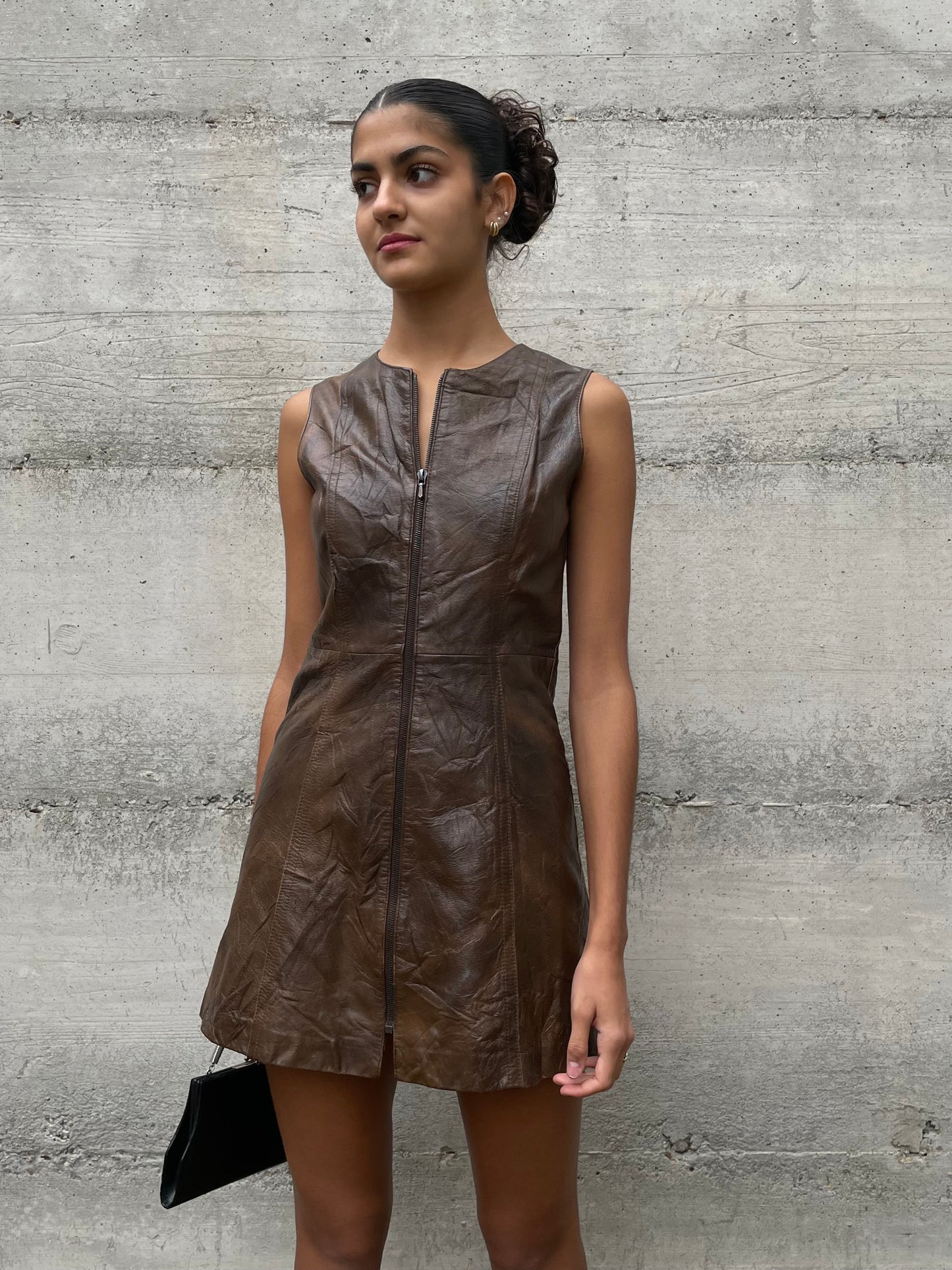 Minidress originale USA smanicato in vera pelle marrone sfumata - taglia S