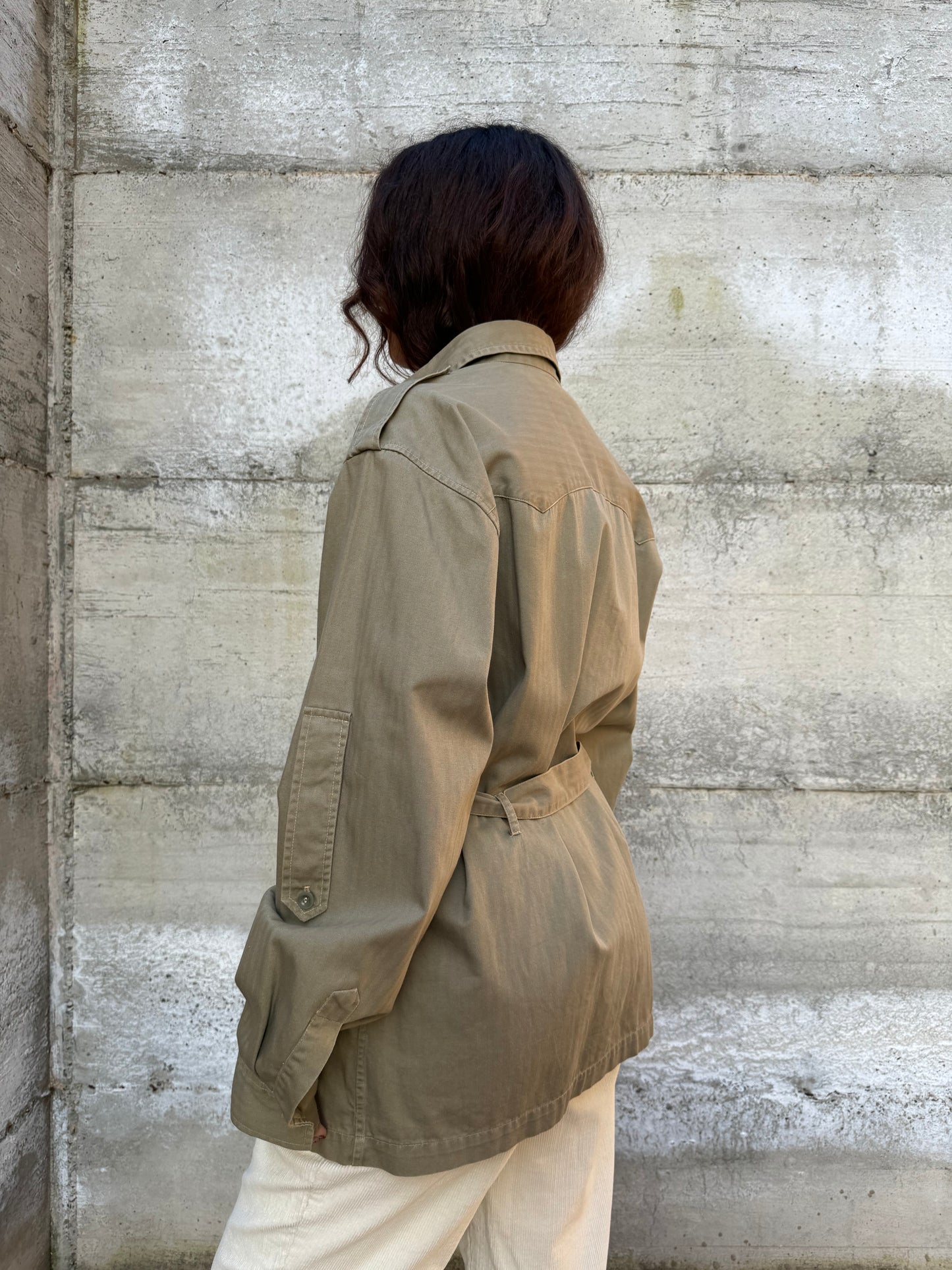Overshirt cargo cachi in cotone, con cintura