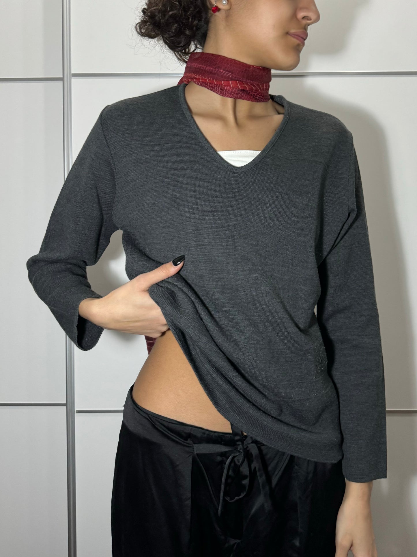 Maglioncino grigio fumo in misto lana merino