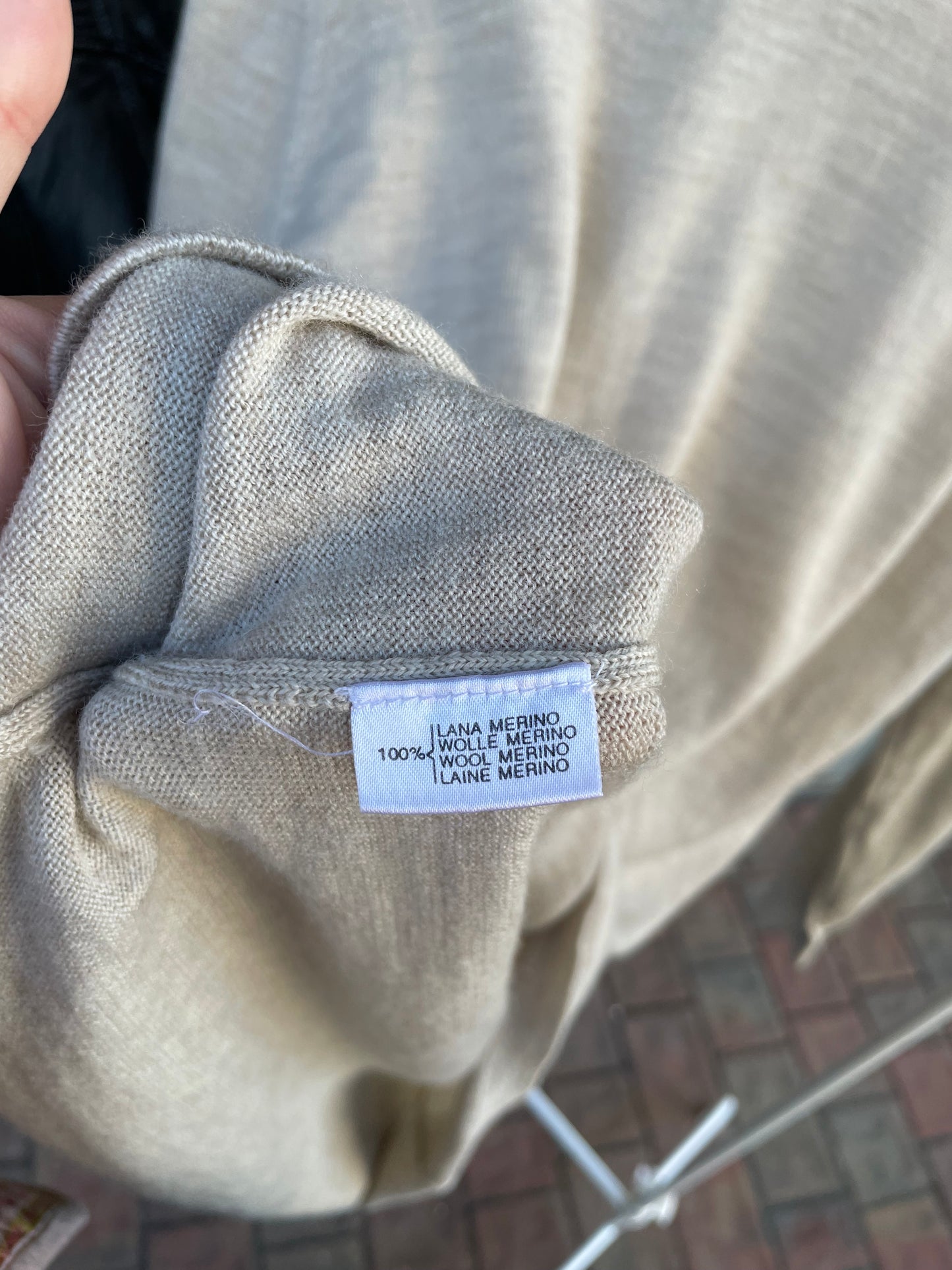 Dolcevita fine lungo sabbia, 100% lana merino