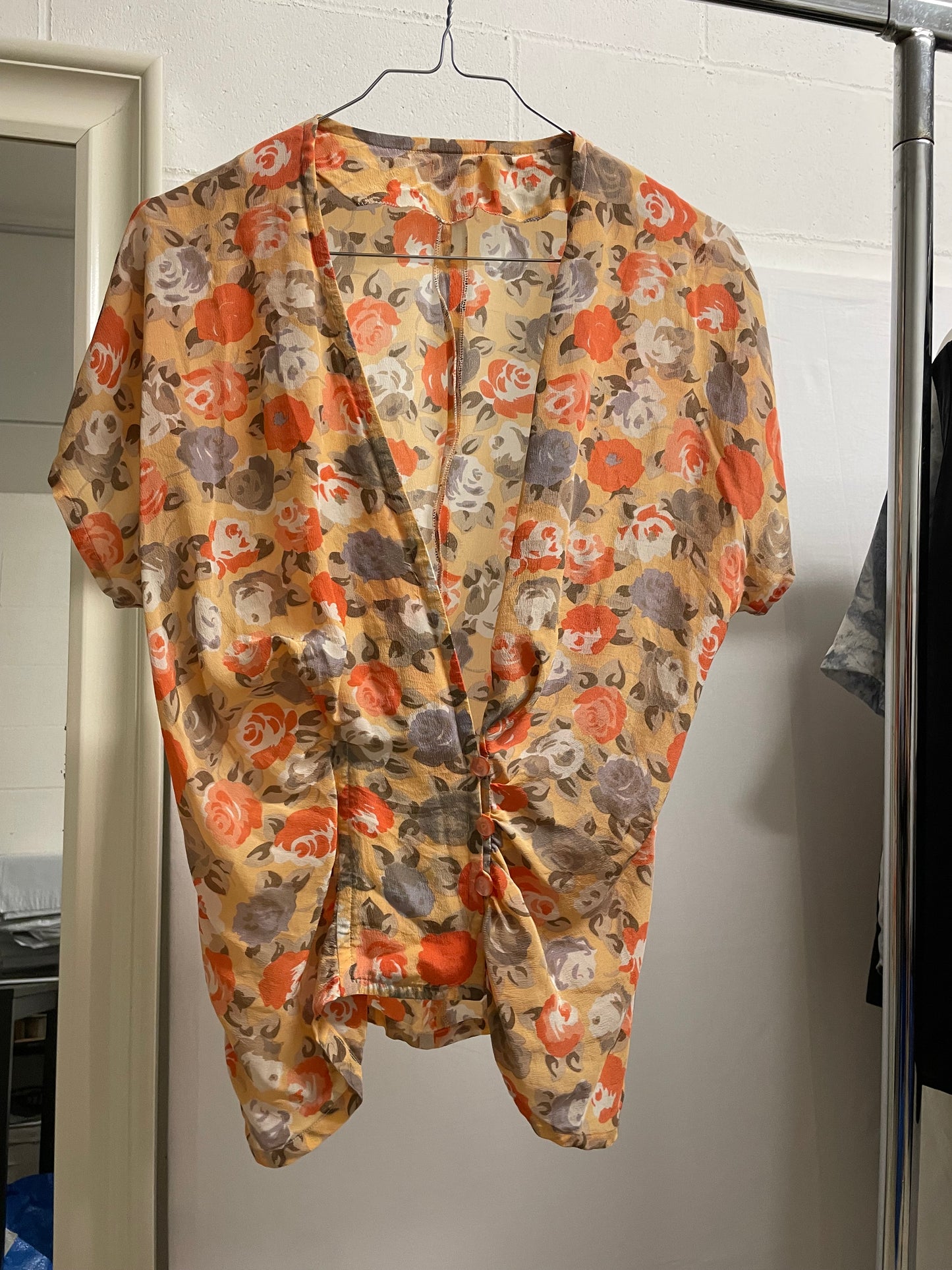 Blusa sartoriale 100% seta con bottoni Valentino originali - taglia S/M