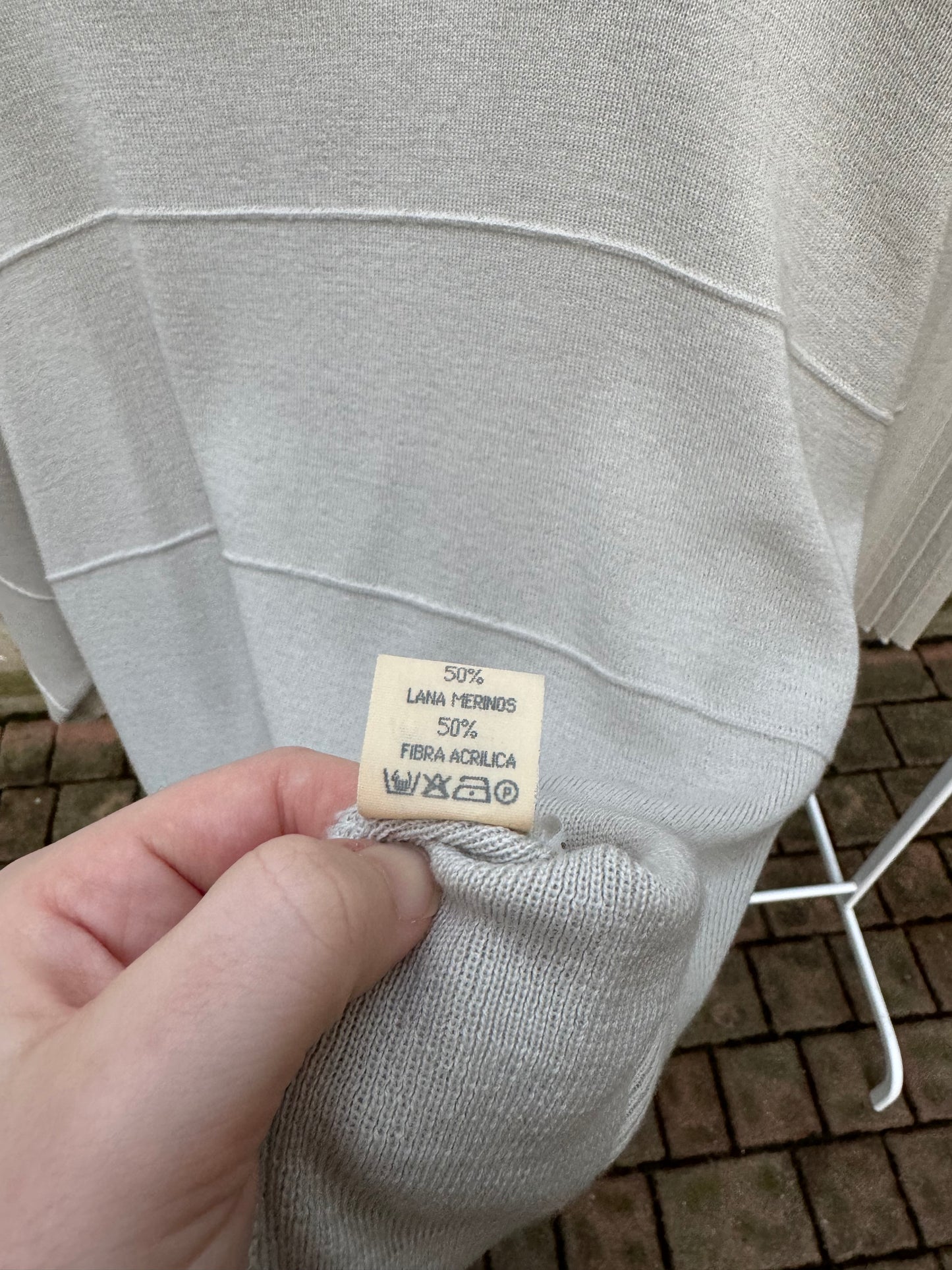 Completo in maglia sabbia, 50% lana merino, taglia M