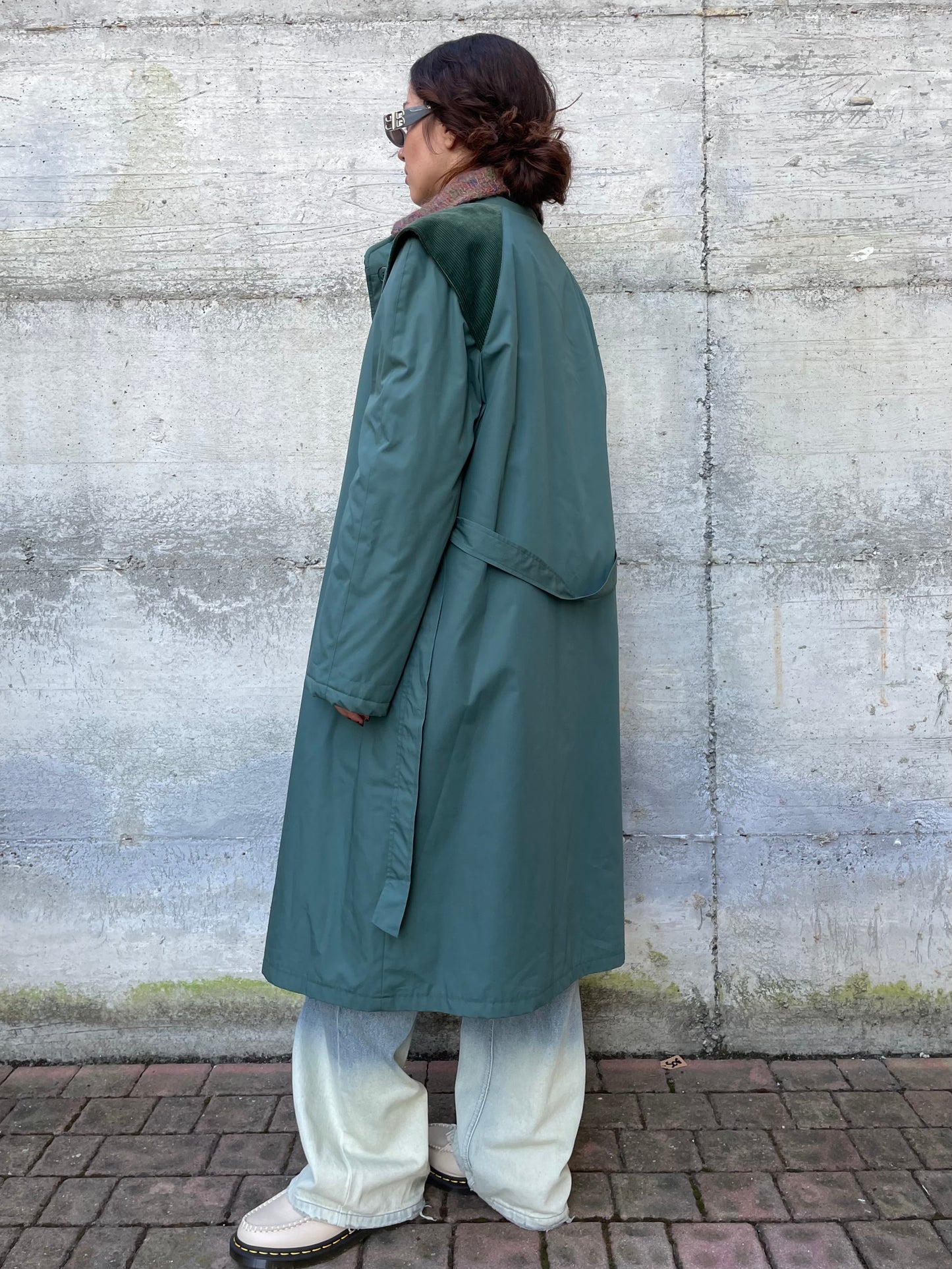 Trenchcoat invernale imbottito con cintura