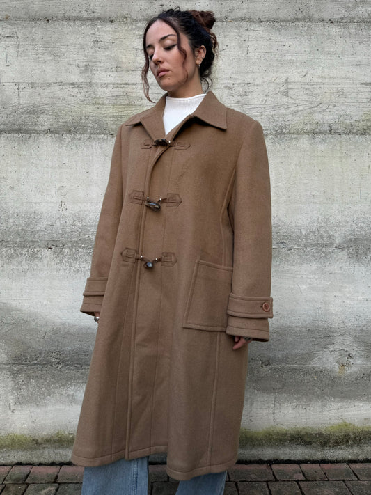 Cappotto donna cammello con alamari in lana vergine