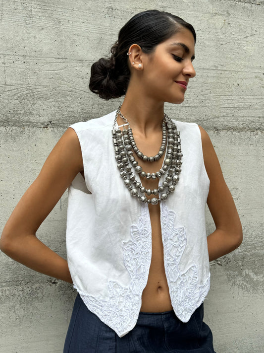 Gilet sartoriale in lino ricamato a mano, taglia M