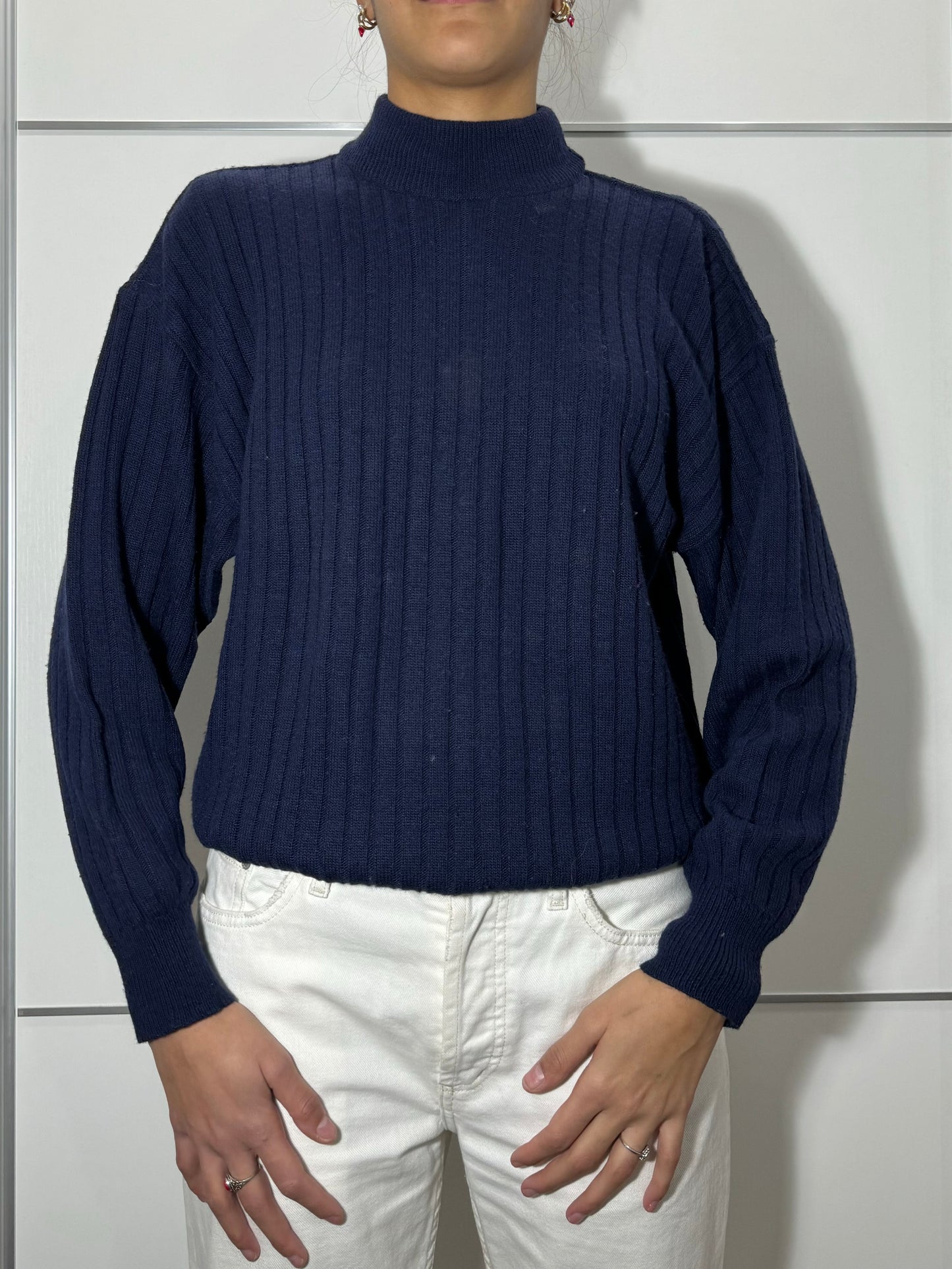 Dolcevita a coste blu in misto lana