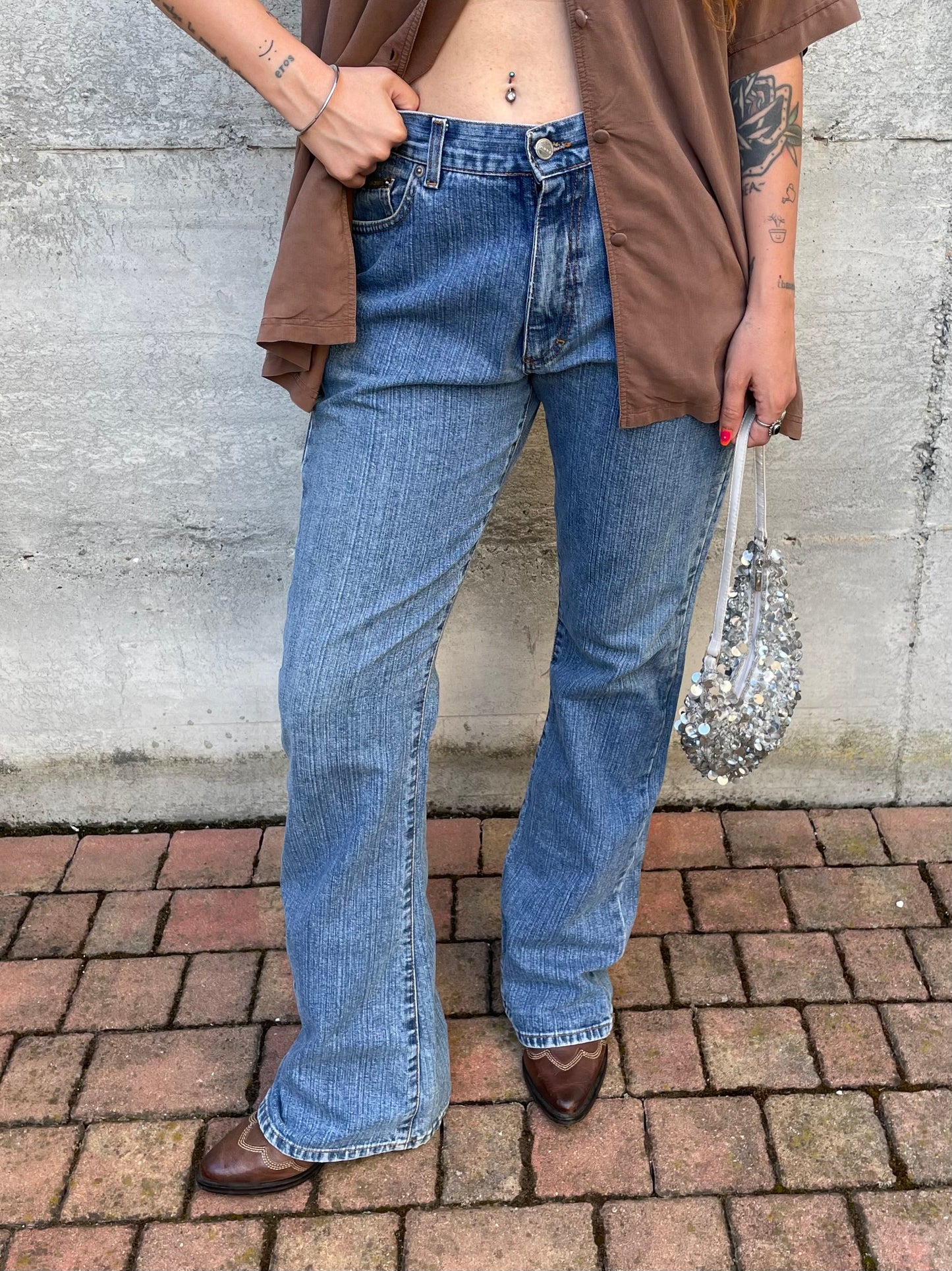 Jeans vintage lavaggio medio a zampa, taglia 42it