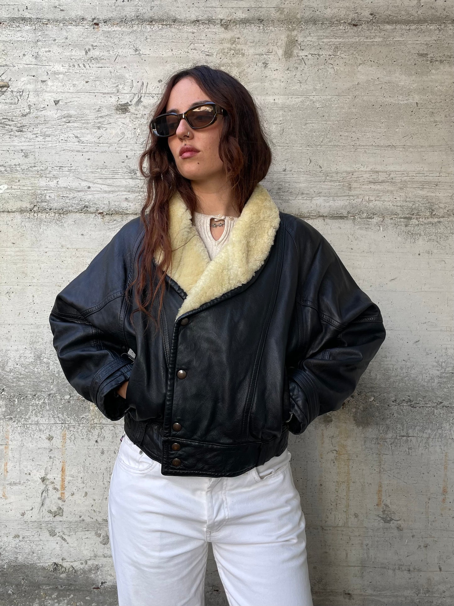 Bomber imbottito in vera pelle nero con collo Shearling burro, rara taglia S uomo