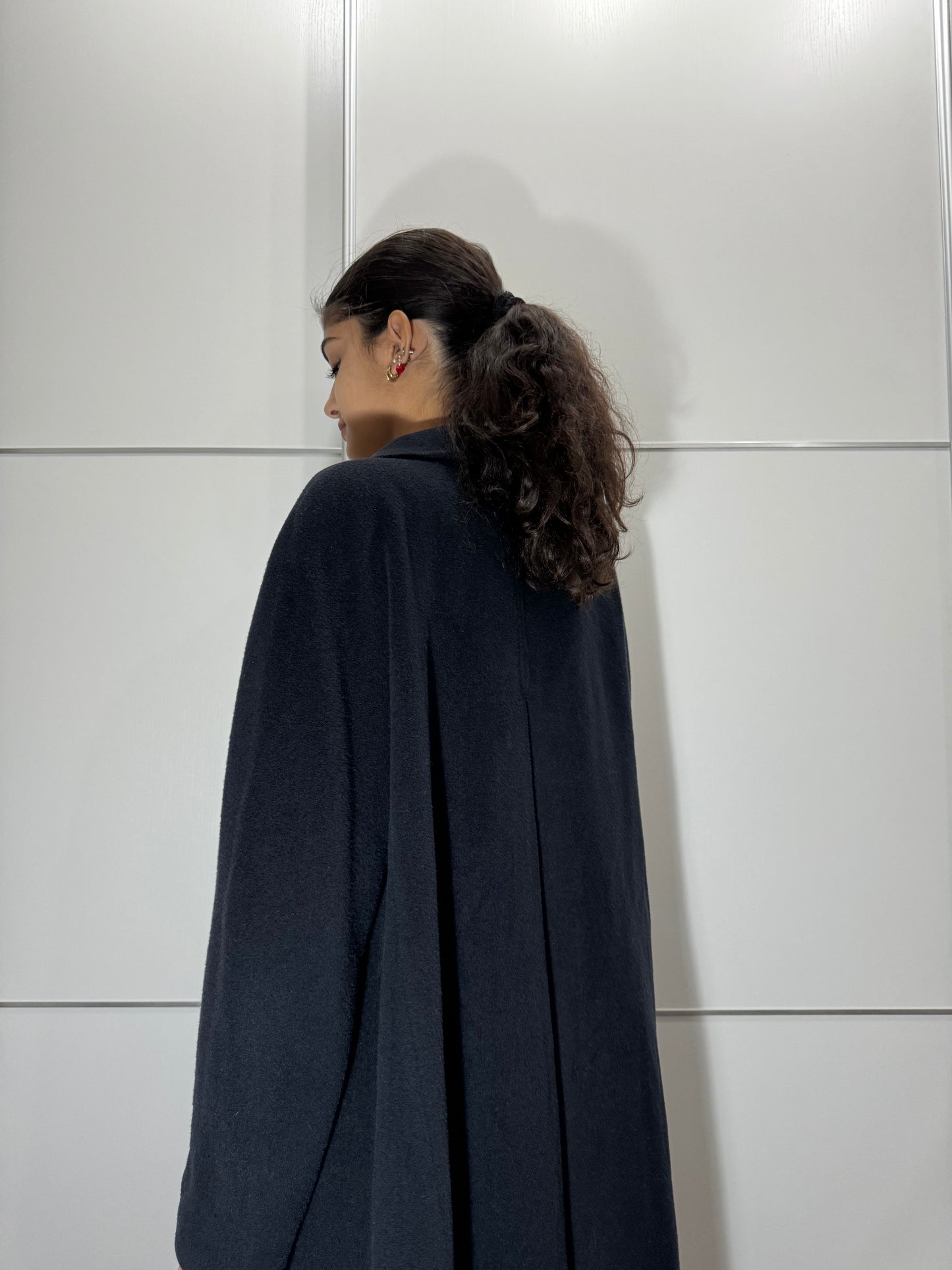 Cappotto monopetto sartoriale blu notte in misto lana vergine e cashmere