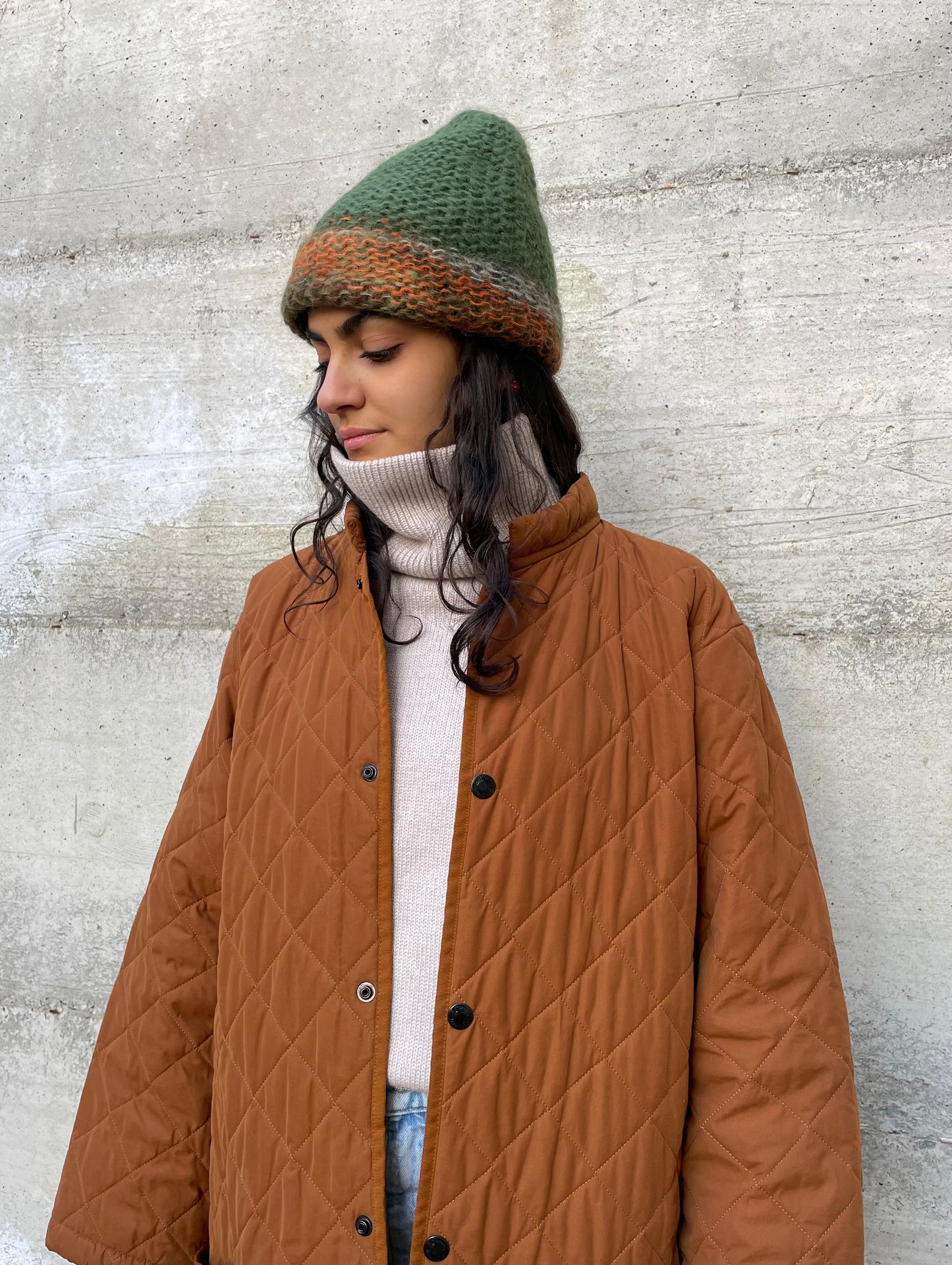 Husky trapuntato ruggine con bottoni a clip