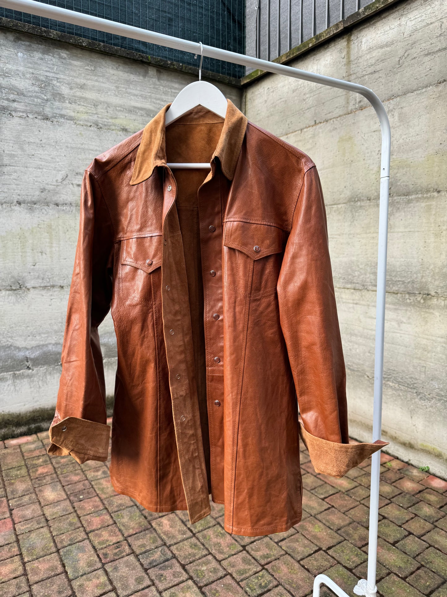 Overshirt double face in cuoio e renna color cognac