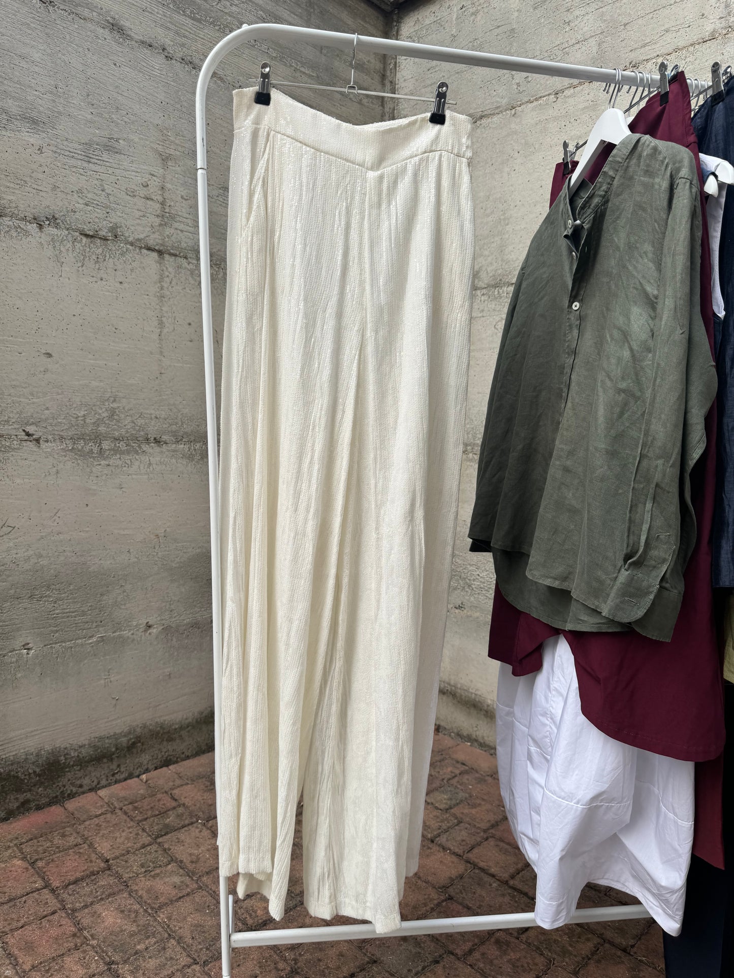 Pantapalazzo bianco lavorato con paillettes in misto viscosa, taglia M