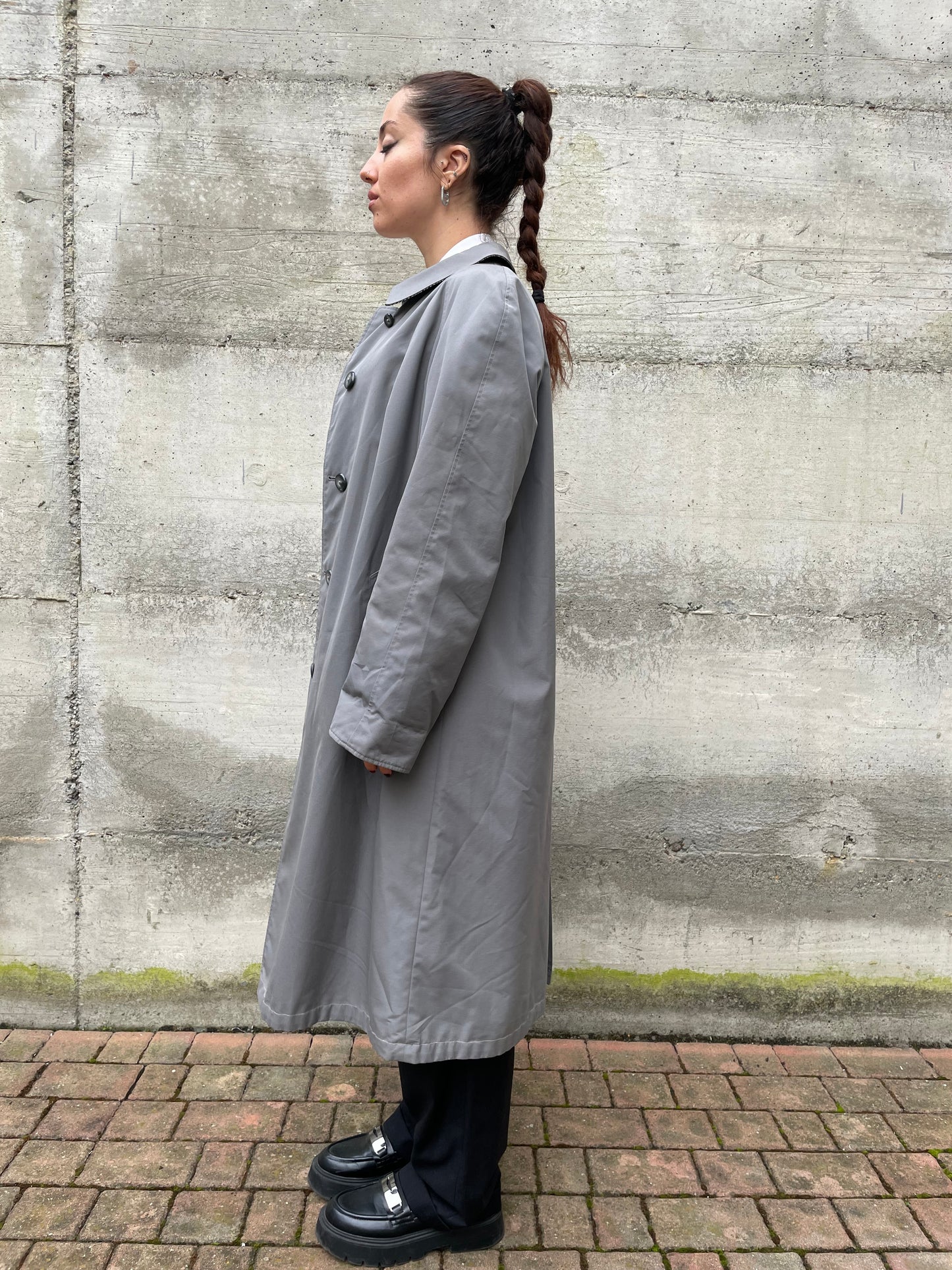 Trenchcoat/cappotto Nino monopetto double face, da un lato pura lana vergine pied de poule, dall'altro impermeabile misto cotone grigio