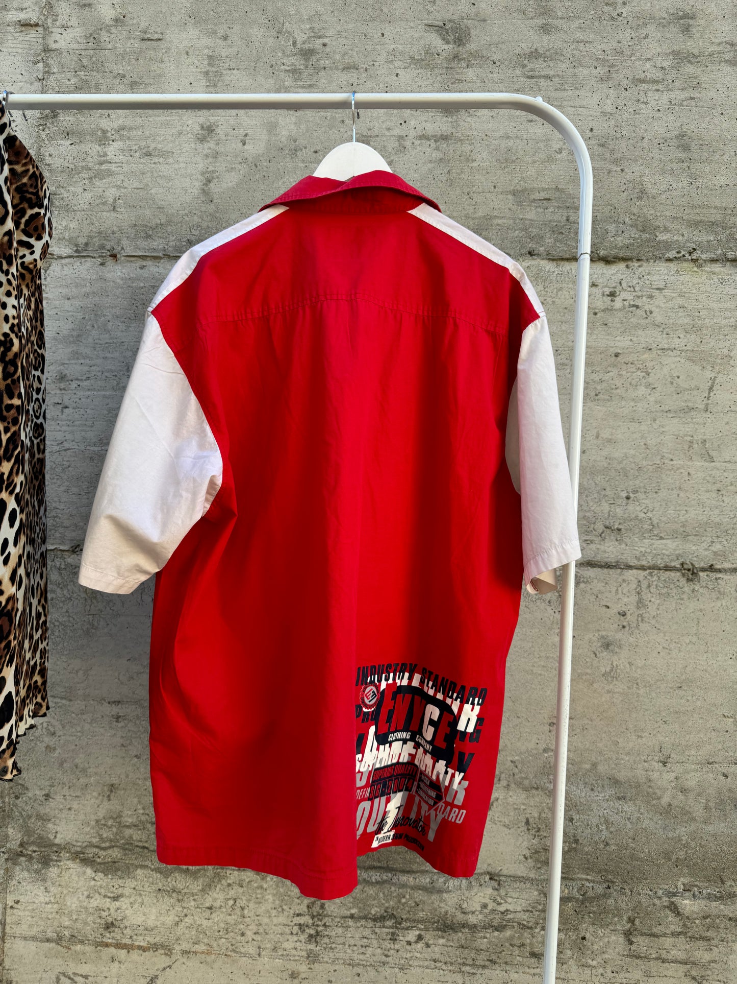 Maxi camicia ENYCE bikercore in cotone