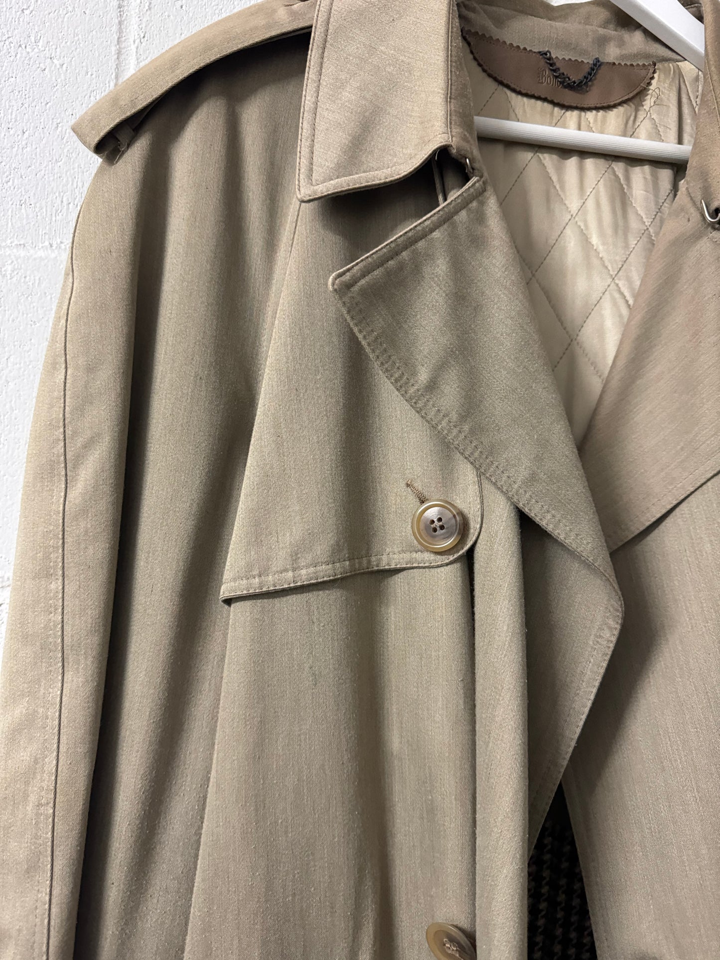 Trenchcoat sartoriale lungo doppiopetto color sabbia