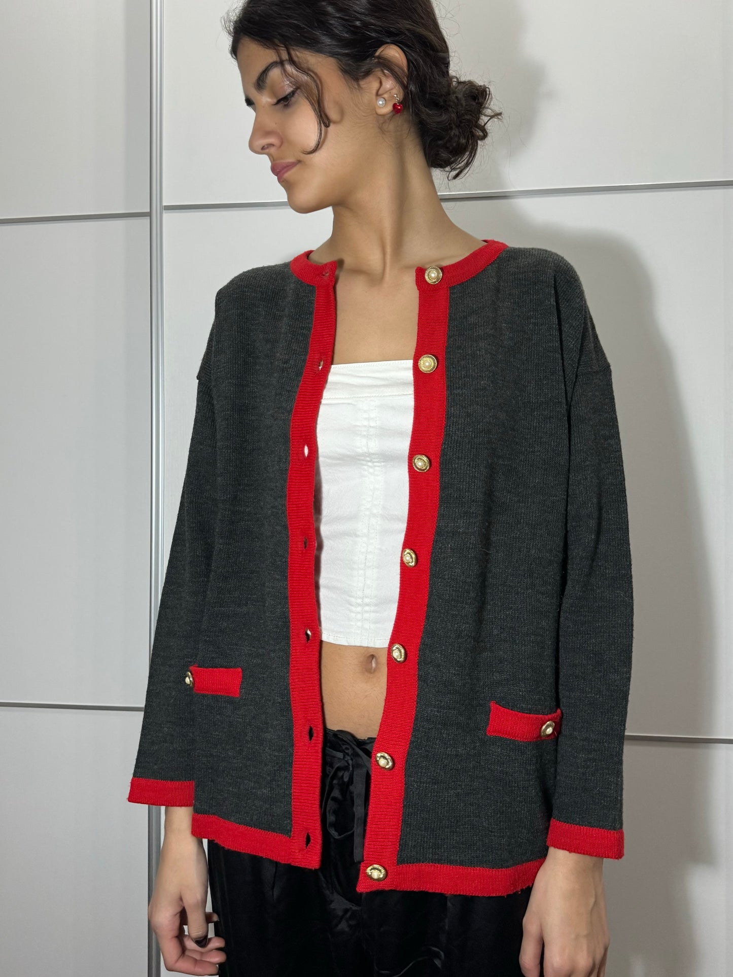 Cardigan girocollo in misto lana con bottoni gioiello