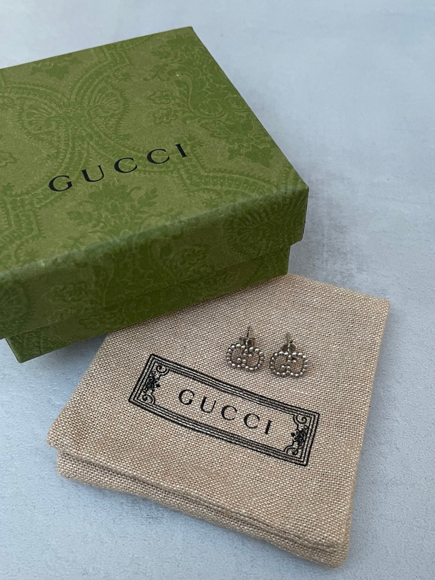 Orecchini a lobo Gucci Boule doppia G - argento 925