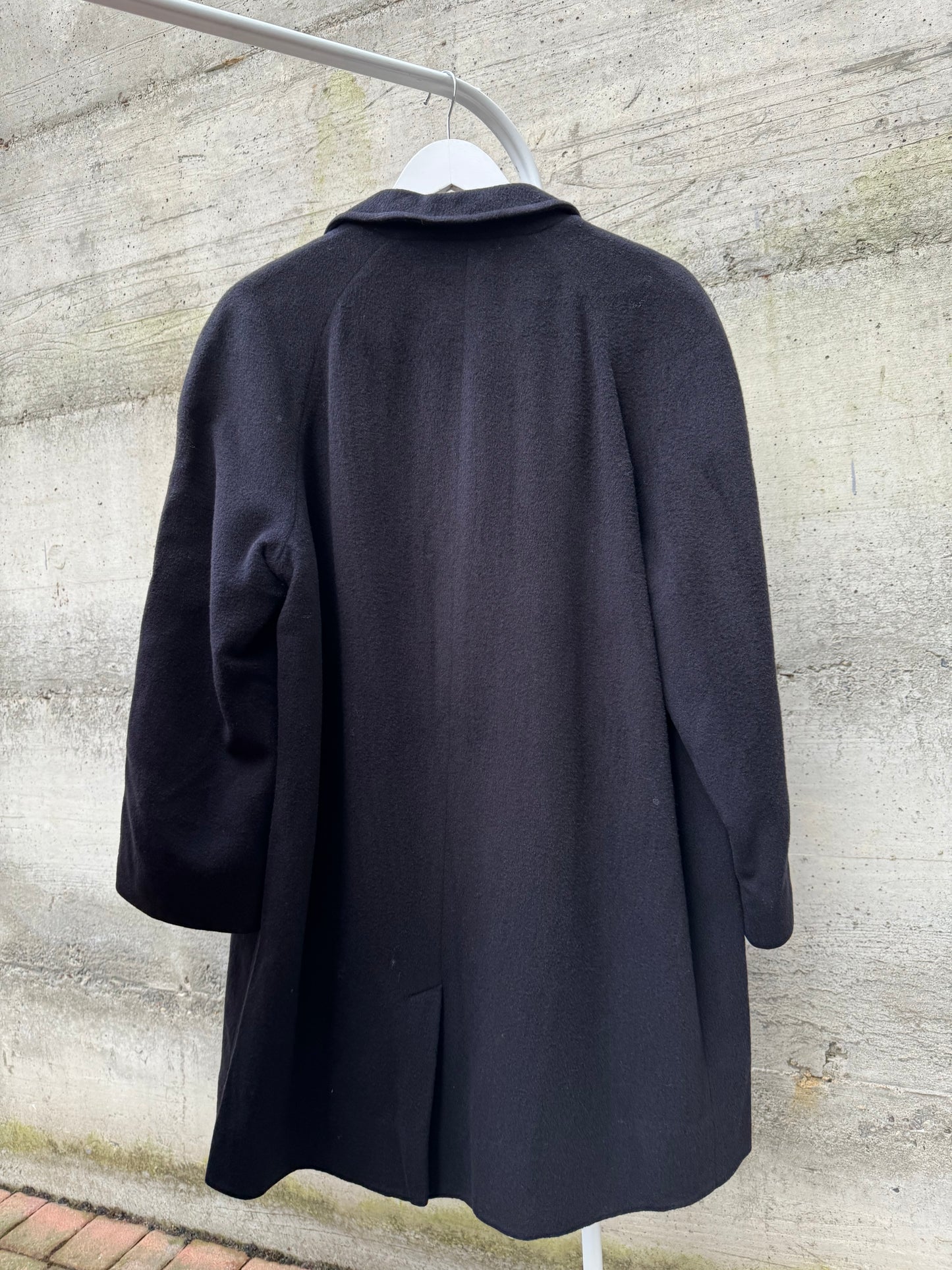 Cappotto corto sartoriale blu notte in pura lana vergine
