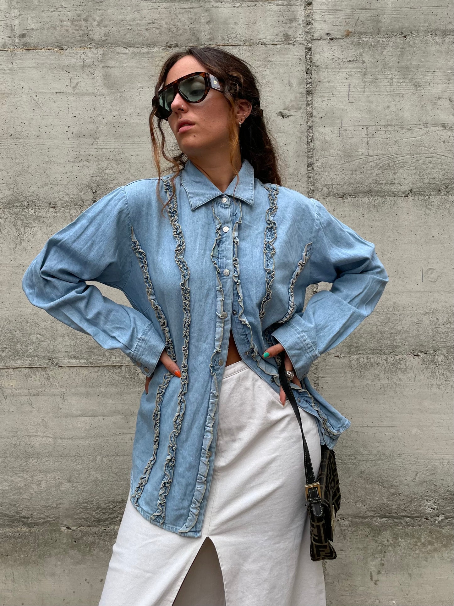 Camicia denim lavaggio chiaro, rouges frontali - taglia M