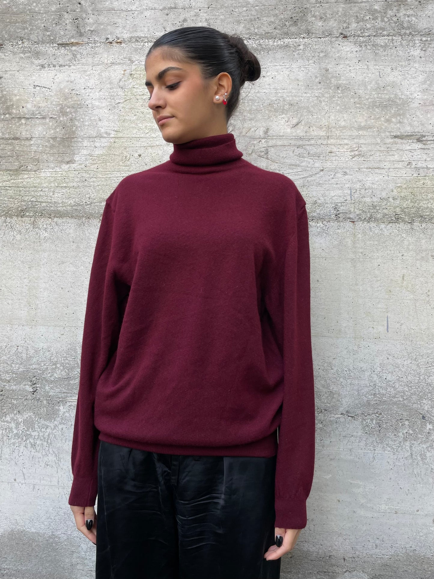 Maglione unisex a collo alto borgogna 100% lana vergine