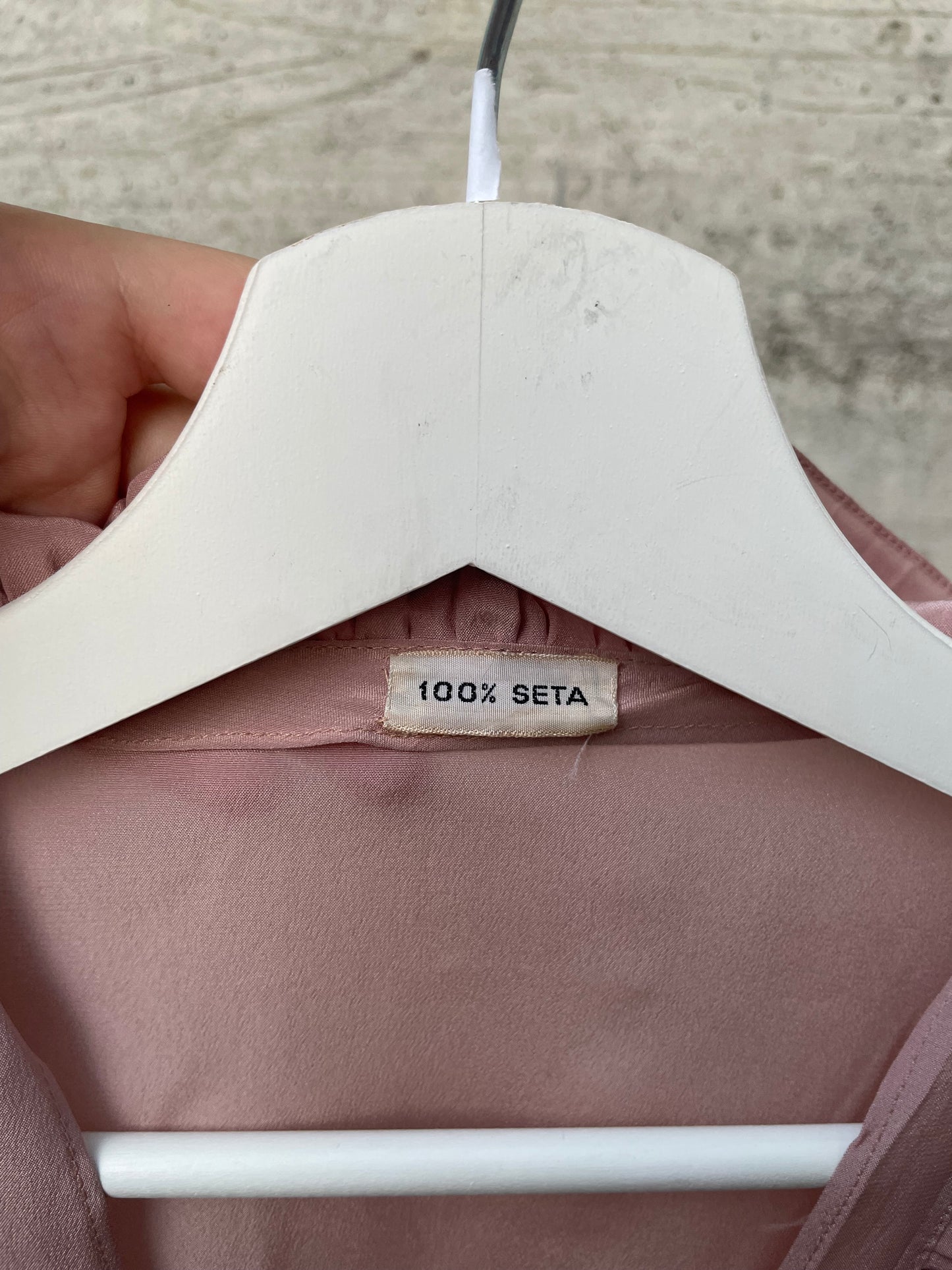 Blusa 100% seta scollo a V e balze, rosa antico, taglia L