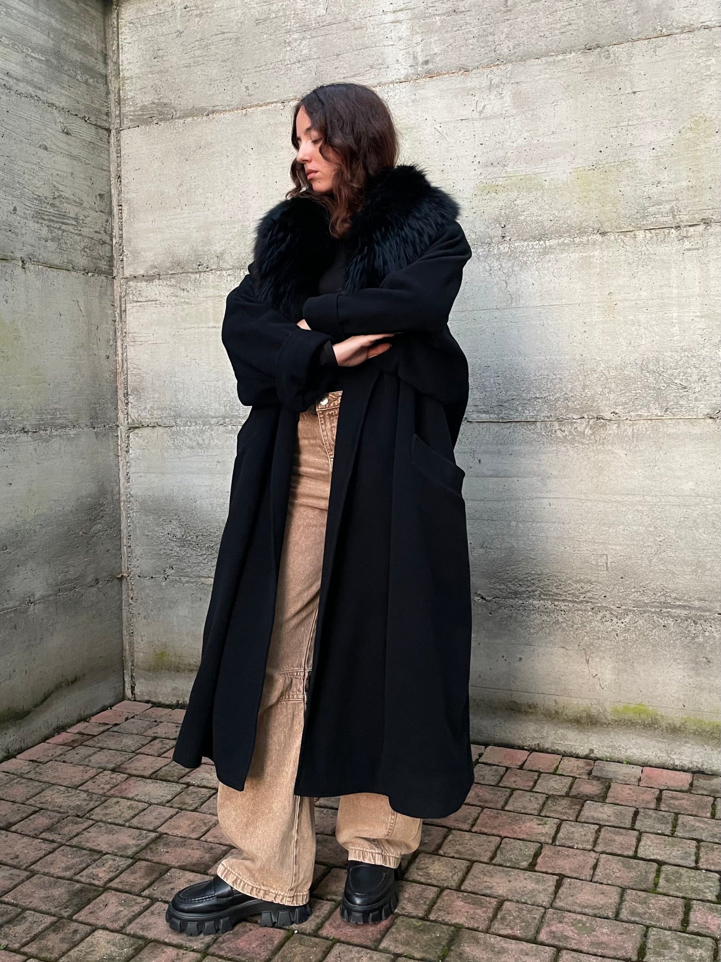Maxi cappotto accappatoio sartoriale, 100% lana, collo in vera pelliccia - taglia unica