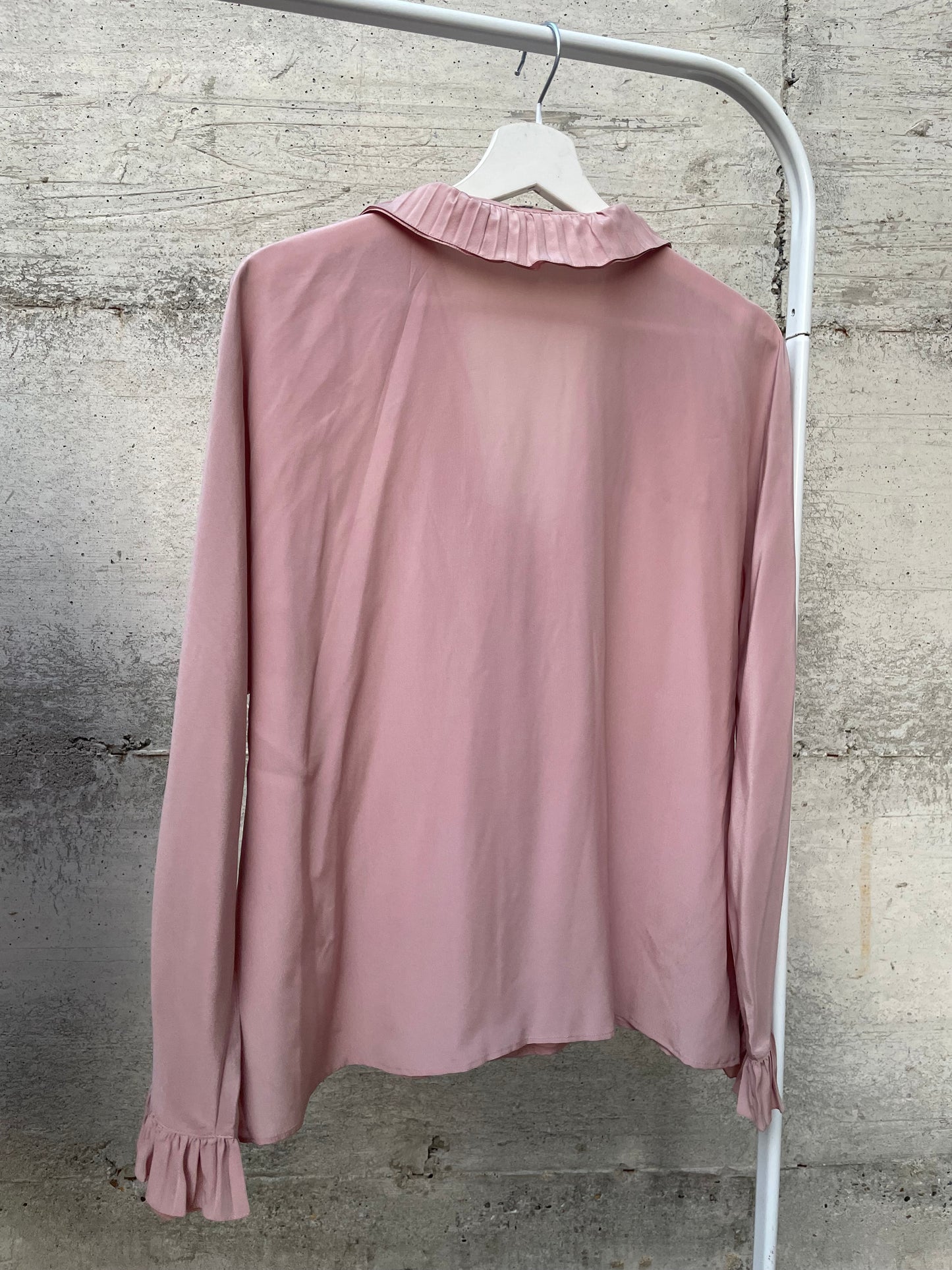 Blusa 100% seta scollo a V e balze, rosa antico, taglia L