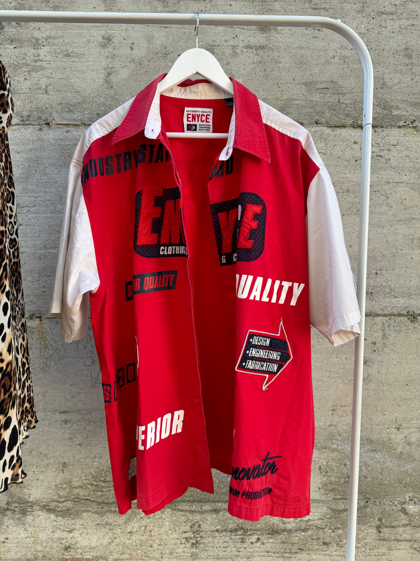 Maxi camicia ENYCE bikercore in cotone