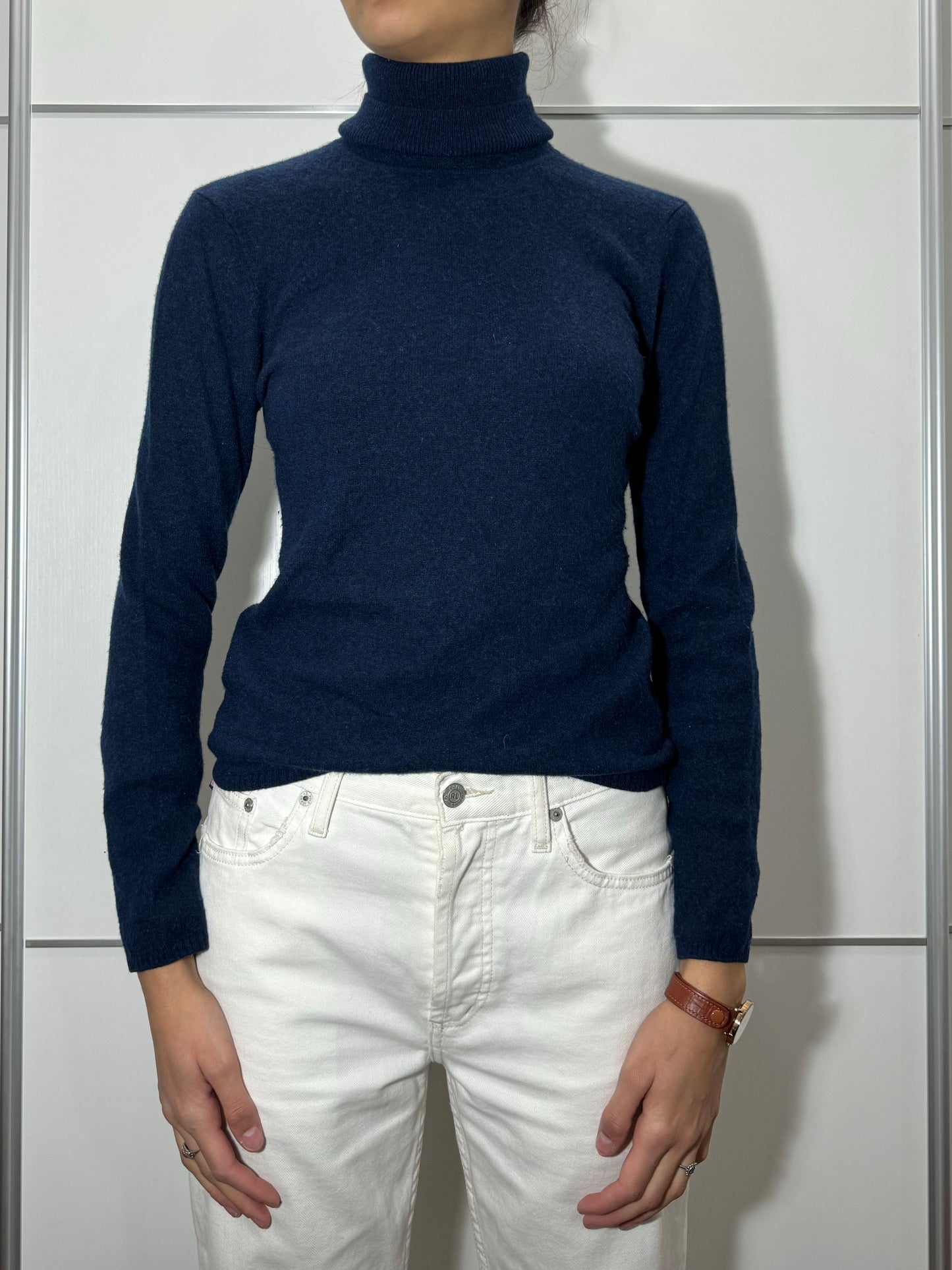 Dolcevita slim blu notte in lana merino e cashmere