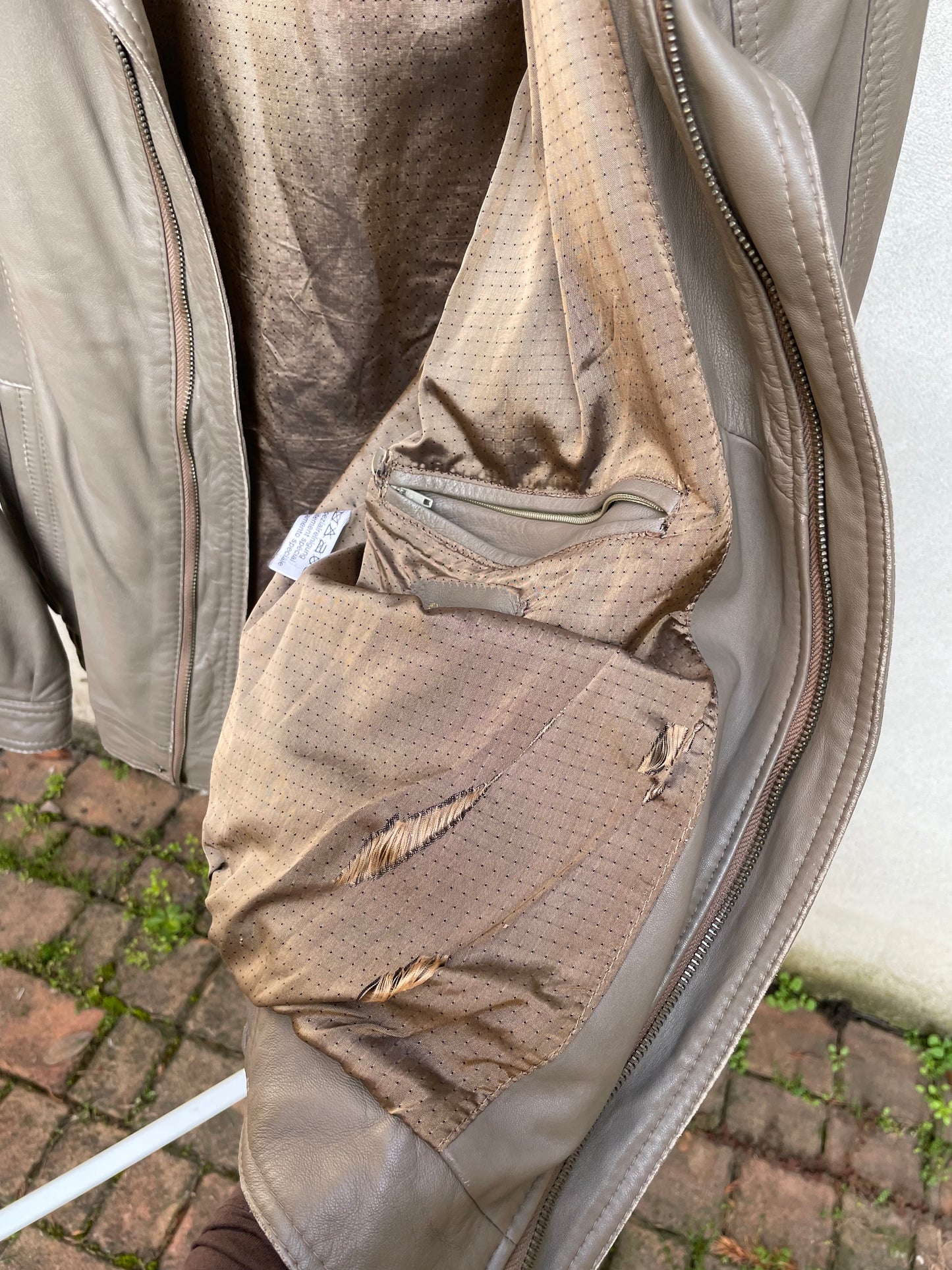 Bomber in nappa tortora