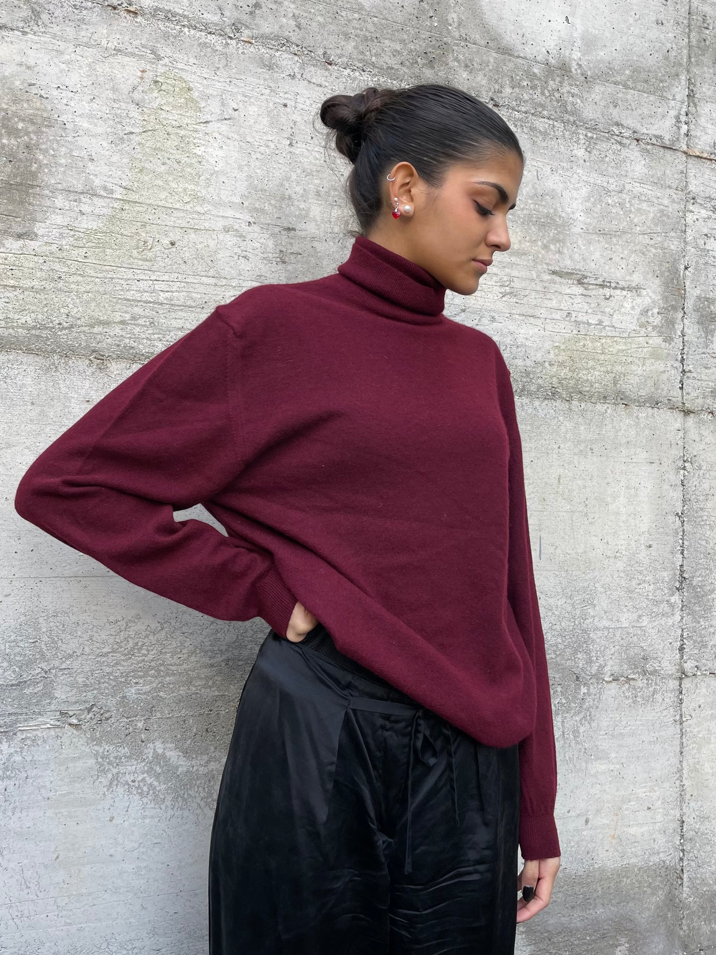 Maglione unisex a collo alto borgogna 100% lana vergine