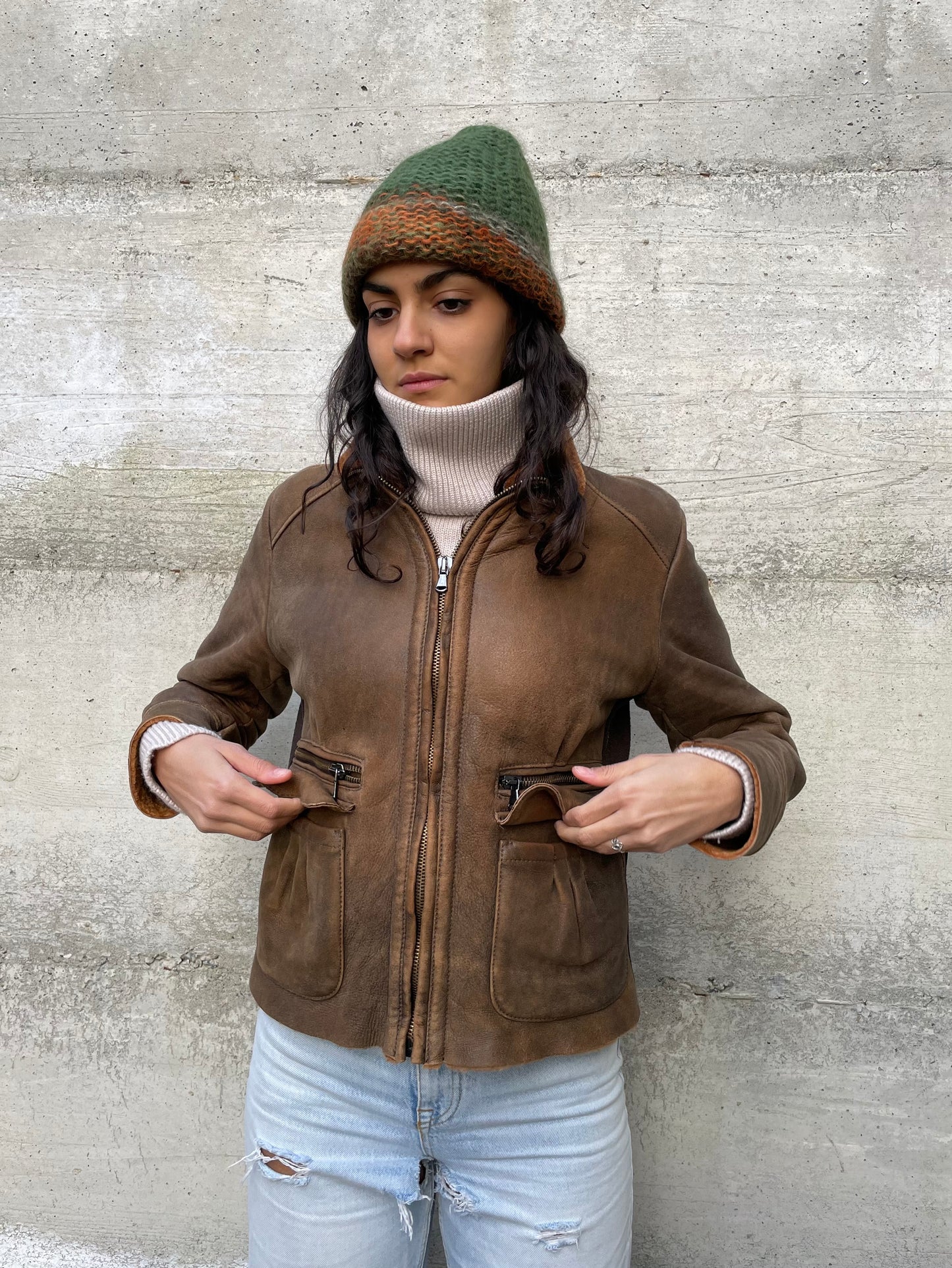 Montone Shearling originale modello slim anni 2000, esterno in nappa distressed e interno a pelo raso