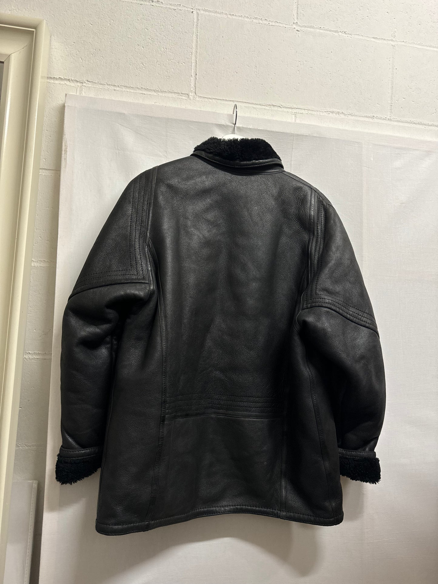 Montone originale Shearling in pelle nero, rara taglia piccola da donna