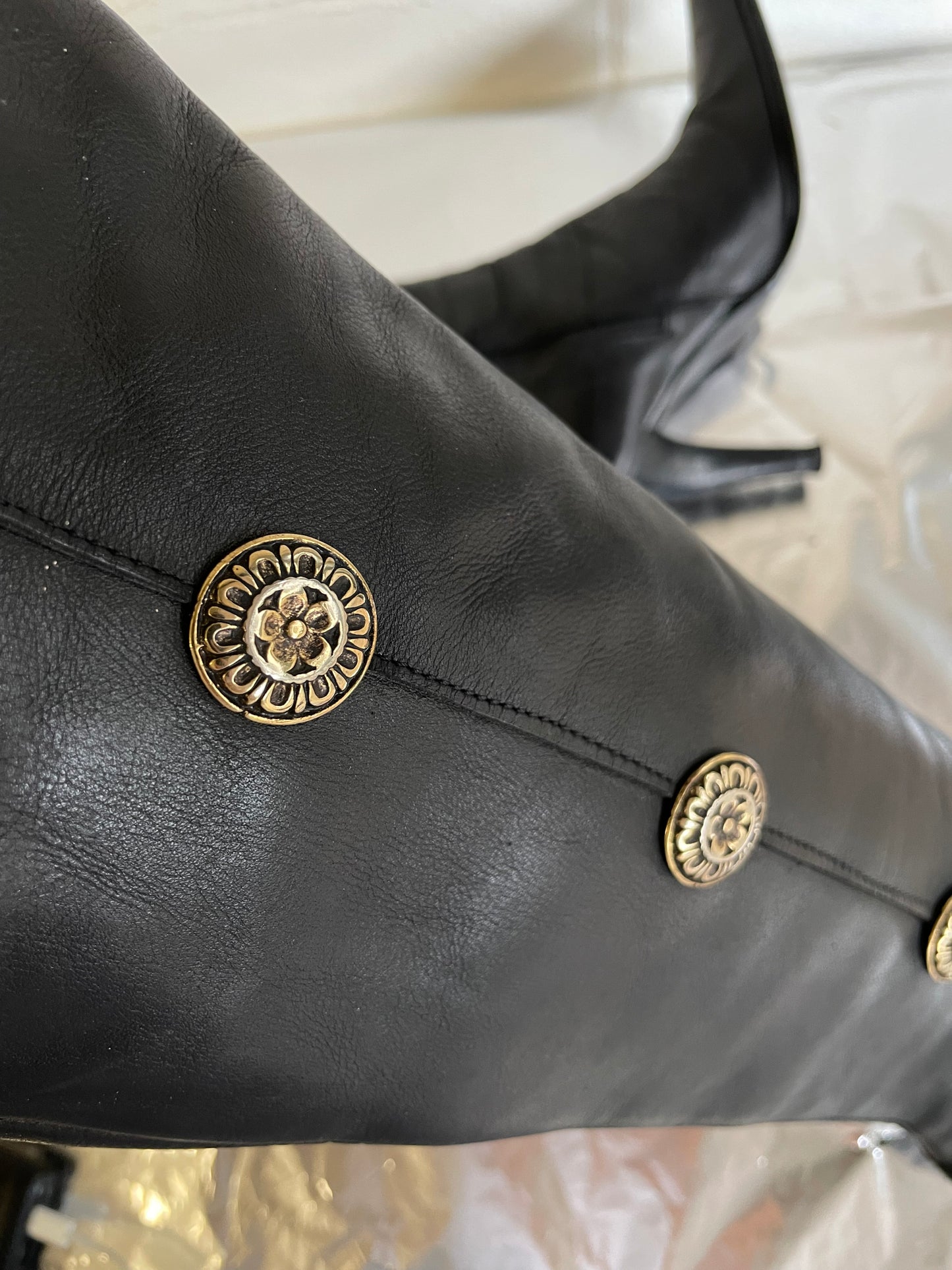 EU 37 - Stivale vintage vera pelle nero al ginocchio, tacco 8cm