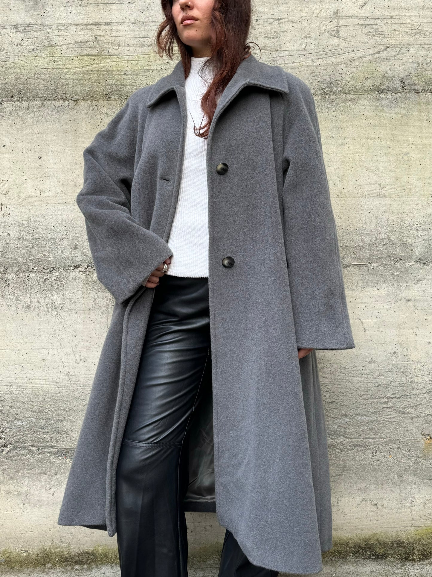 Cappotto sartoriale lungo monopetto grigio fumo, 100% lana