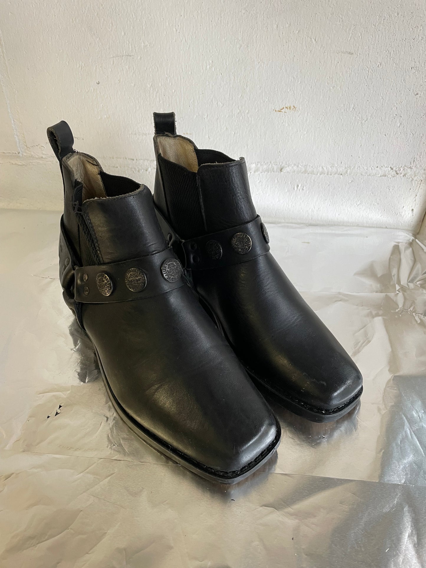 EU 38 - Kentucky boots bassi Levi's Strauss vera pelle neri