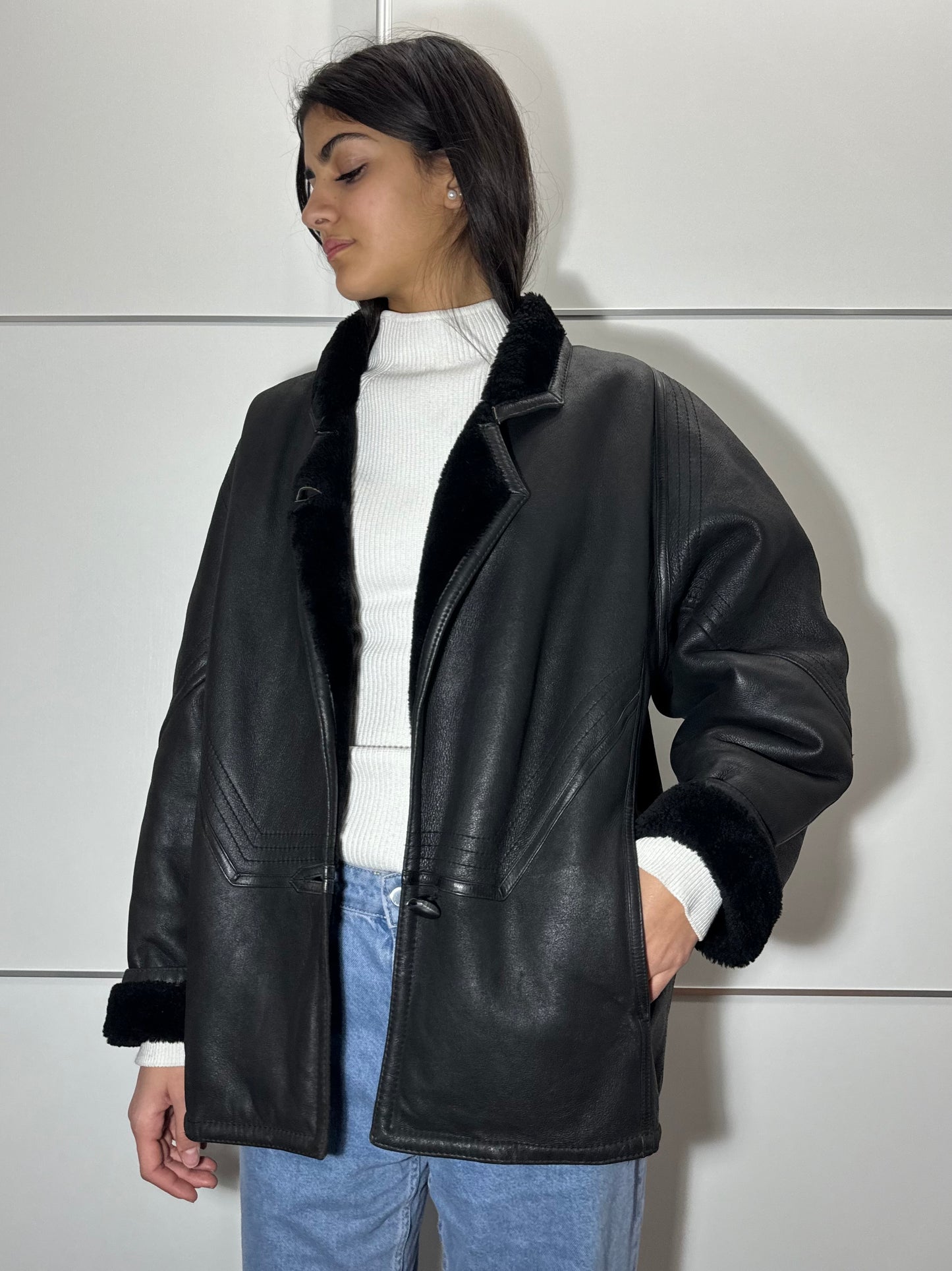 Montone originale Shearling in pelle nero, rara taglia piccola da donna