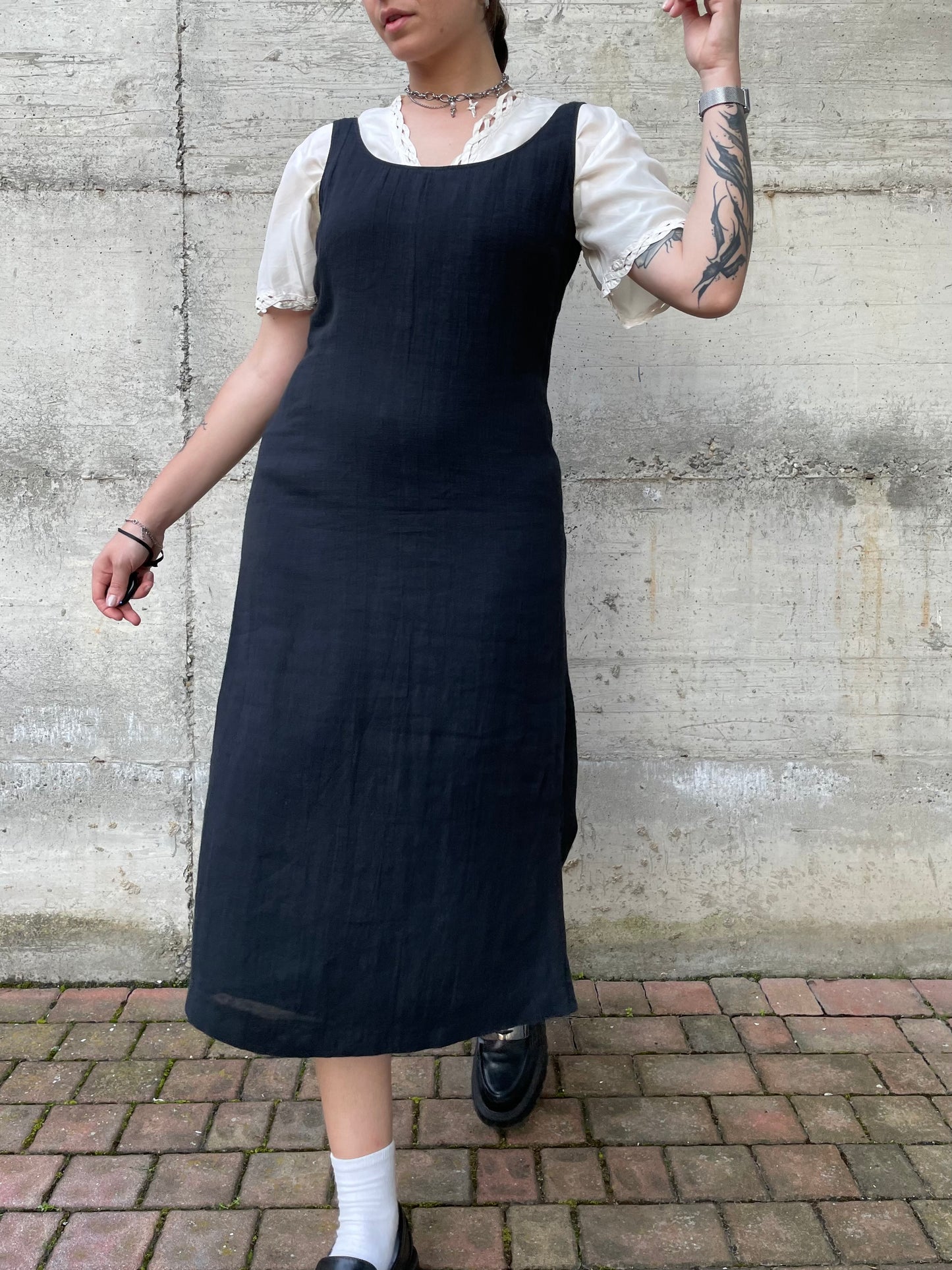 Vestito midi smanicato nero 100% lino - S