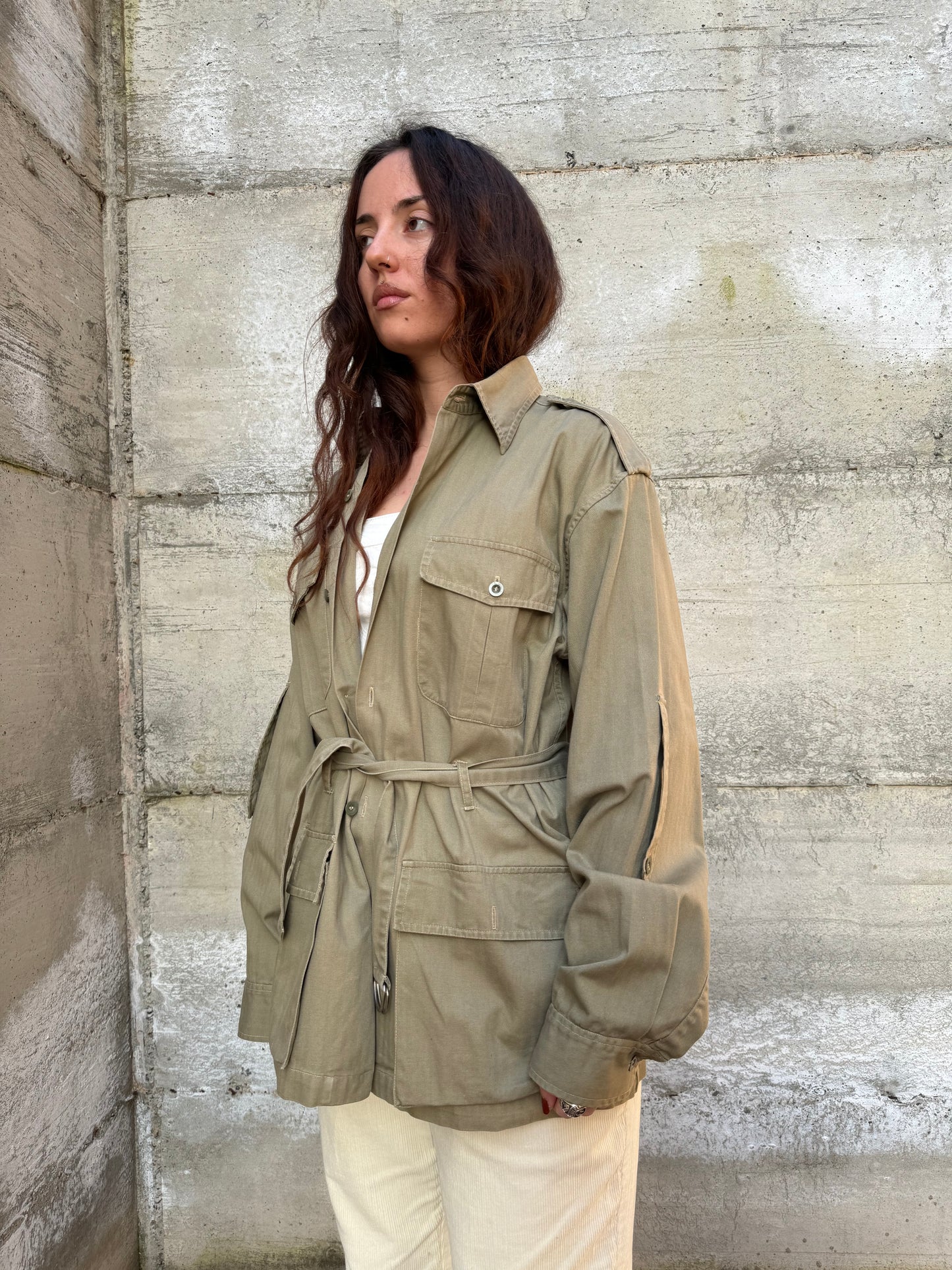 Overshirt cargo cachi in cotone, con cintura