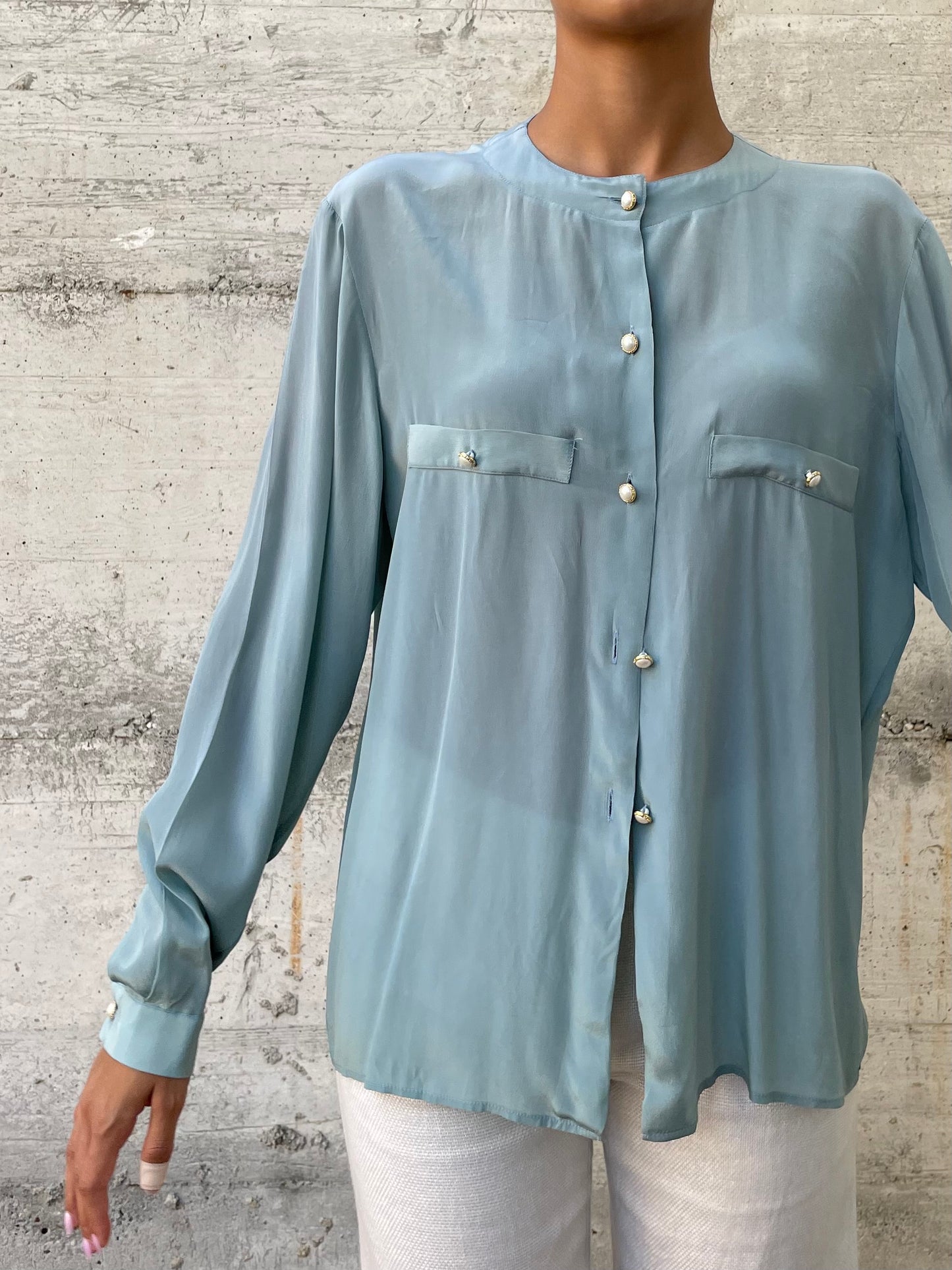 Camicia turchese in misto seta con bottoni gioiello - taglia M