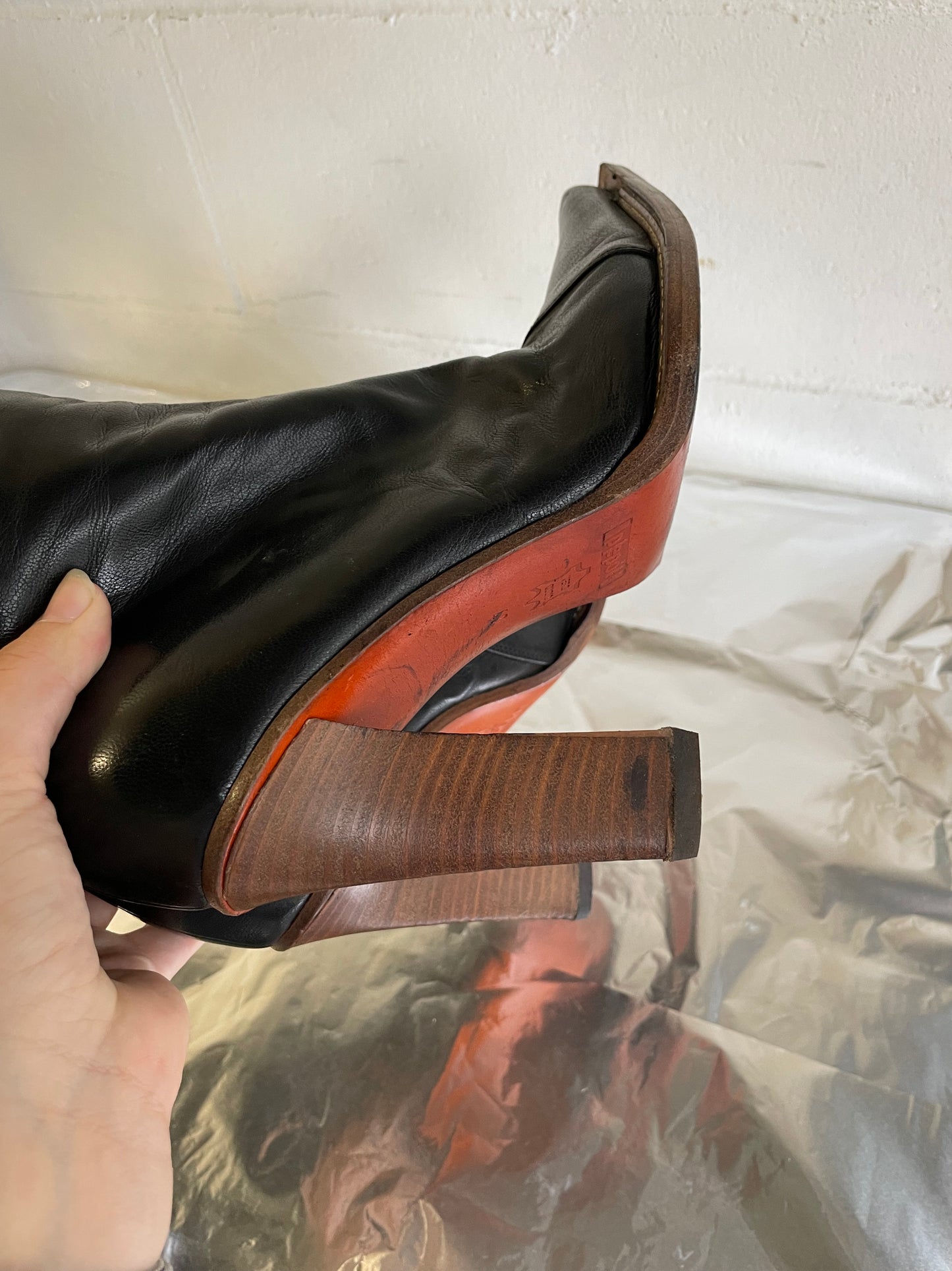 EU 40 - Ankle boots vera pelle neri a punta, tacco grosso 10cm