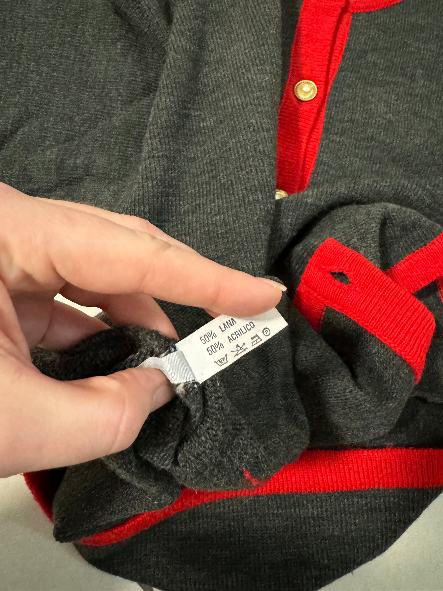 Cardigan girocollo in misto lana con bottoni gioiello