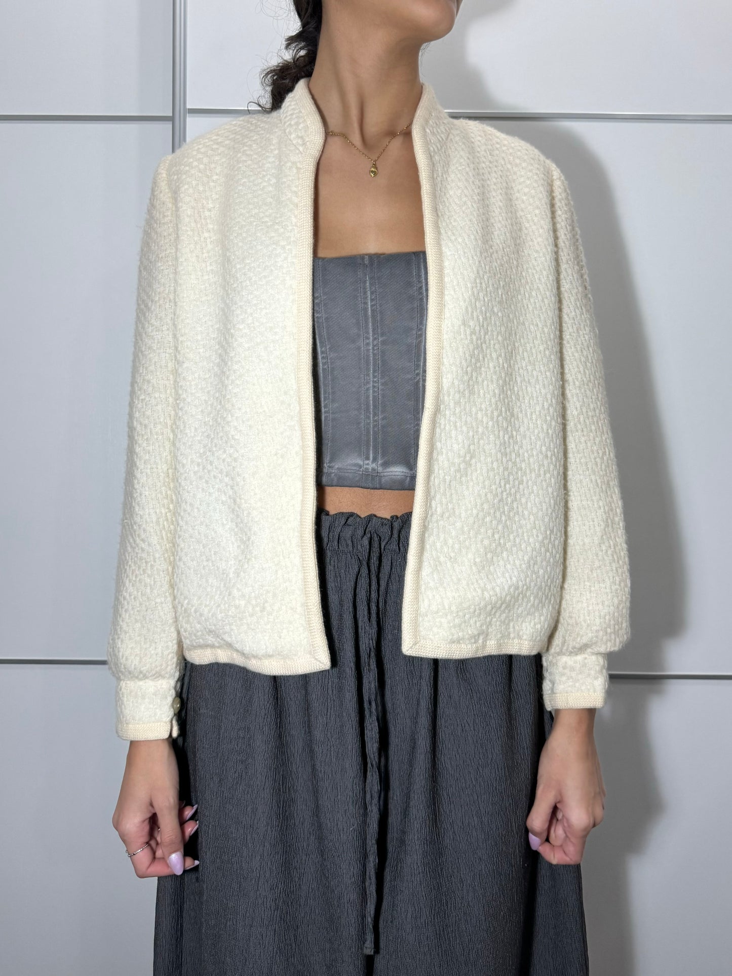 Giacca bolero lavorata color burro in misto lana