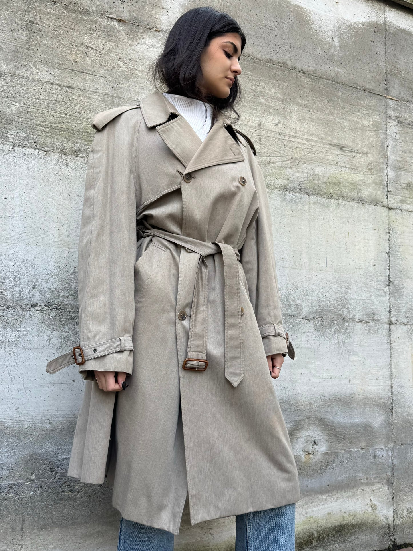 Trenchcoat sartoriale lungo doppiopetto color sabbia