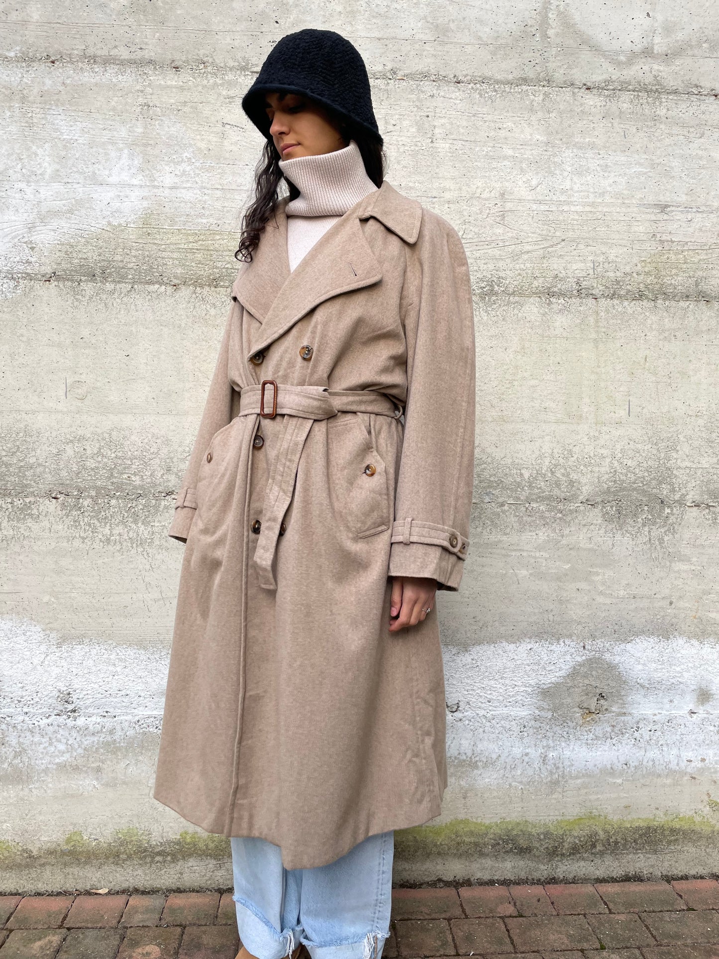 Cappotto sabbia AGNONA 100% cashmere, mezza fodera, con cintura. Taglia 48it uomo