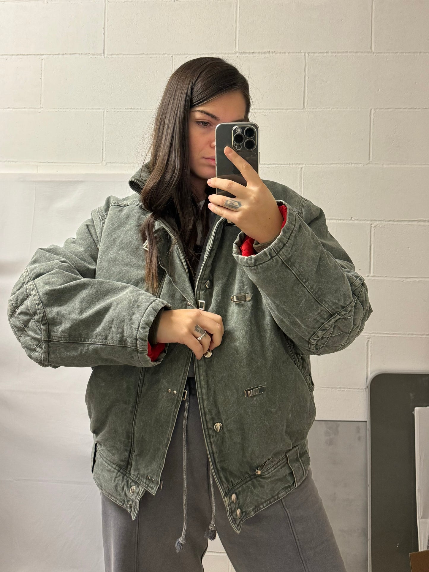 Bomber unisex trapuntato anni 80, in denim grigio con fodera rossa