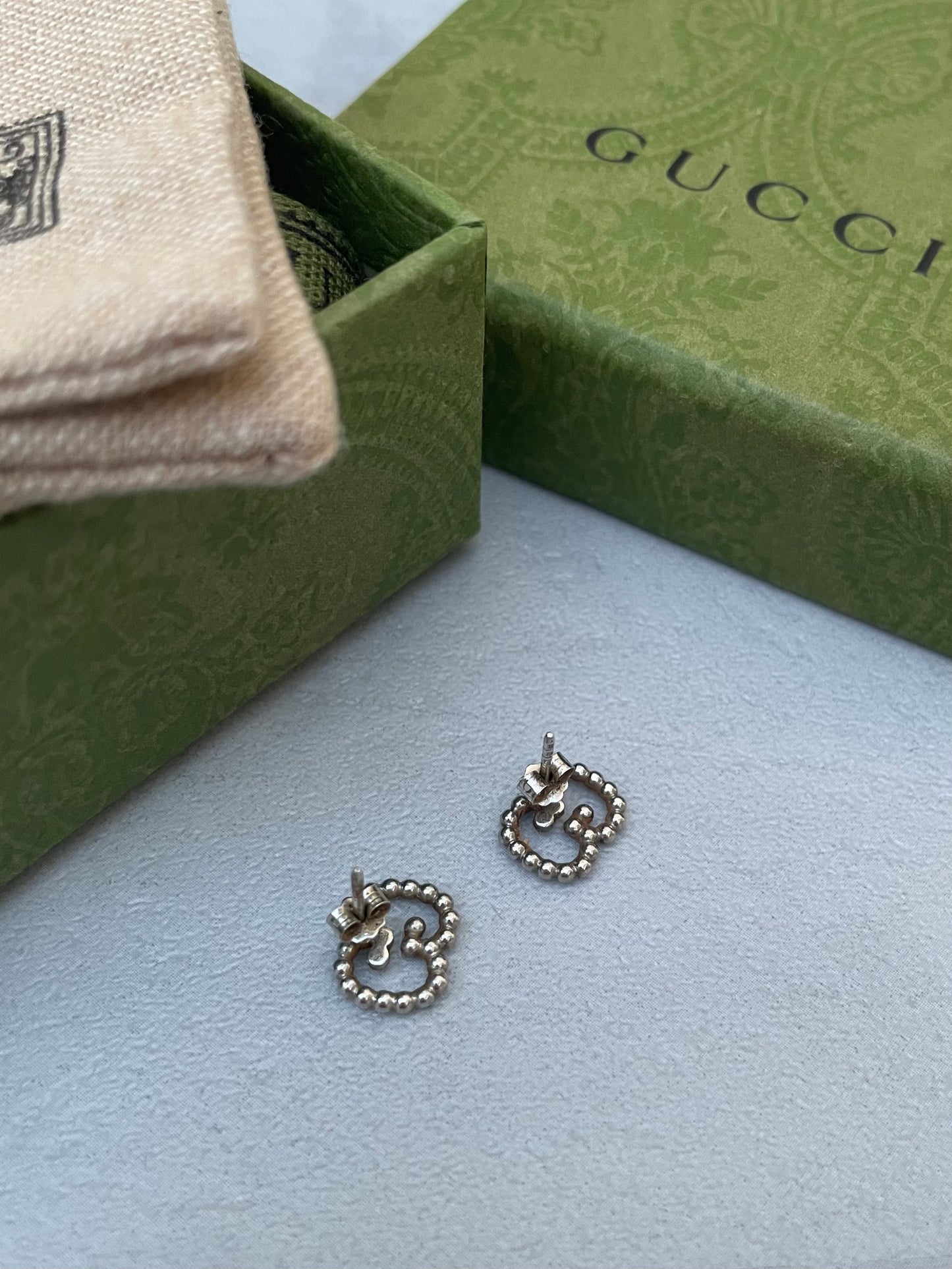 Orecchini a lobo Gucci Boule doppia G - argento 925