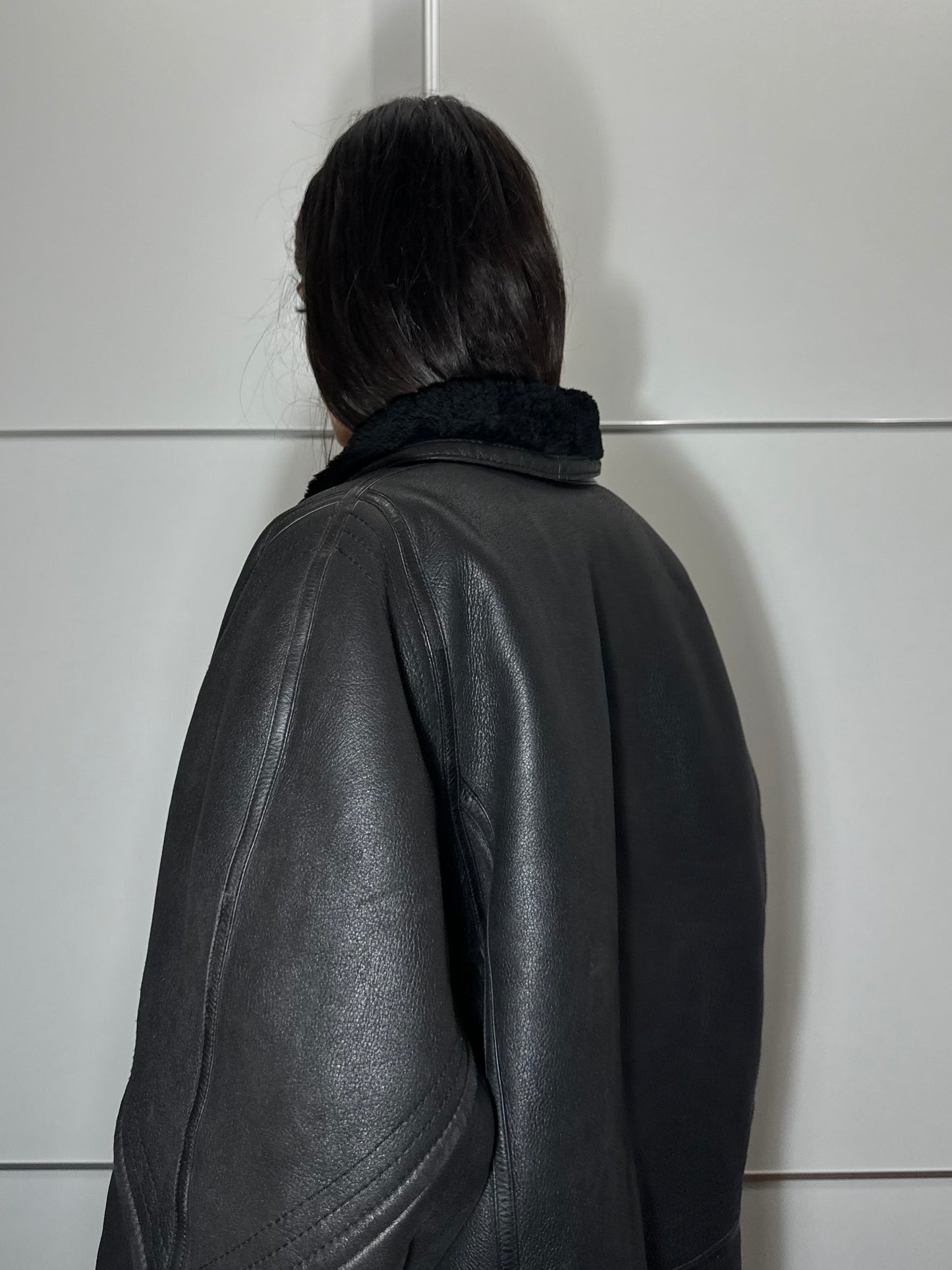 Montone originale Shearling in pelle nero, rara taglia piccola da donna