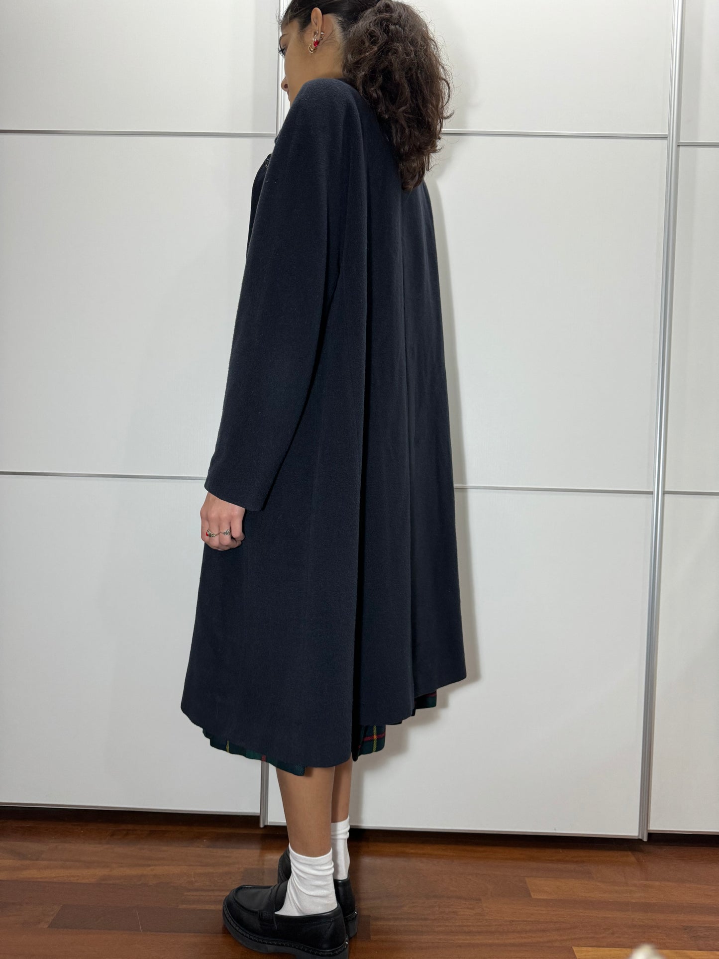 Cappotto monopetto sartoriale blu notte in misto lana vergine e cashmere