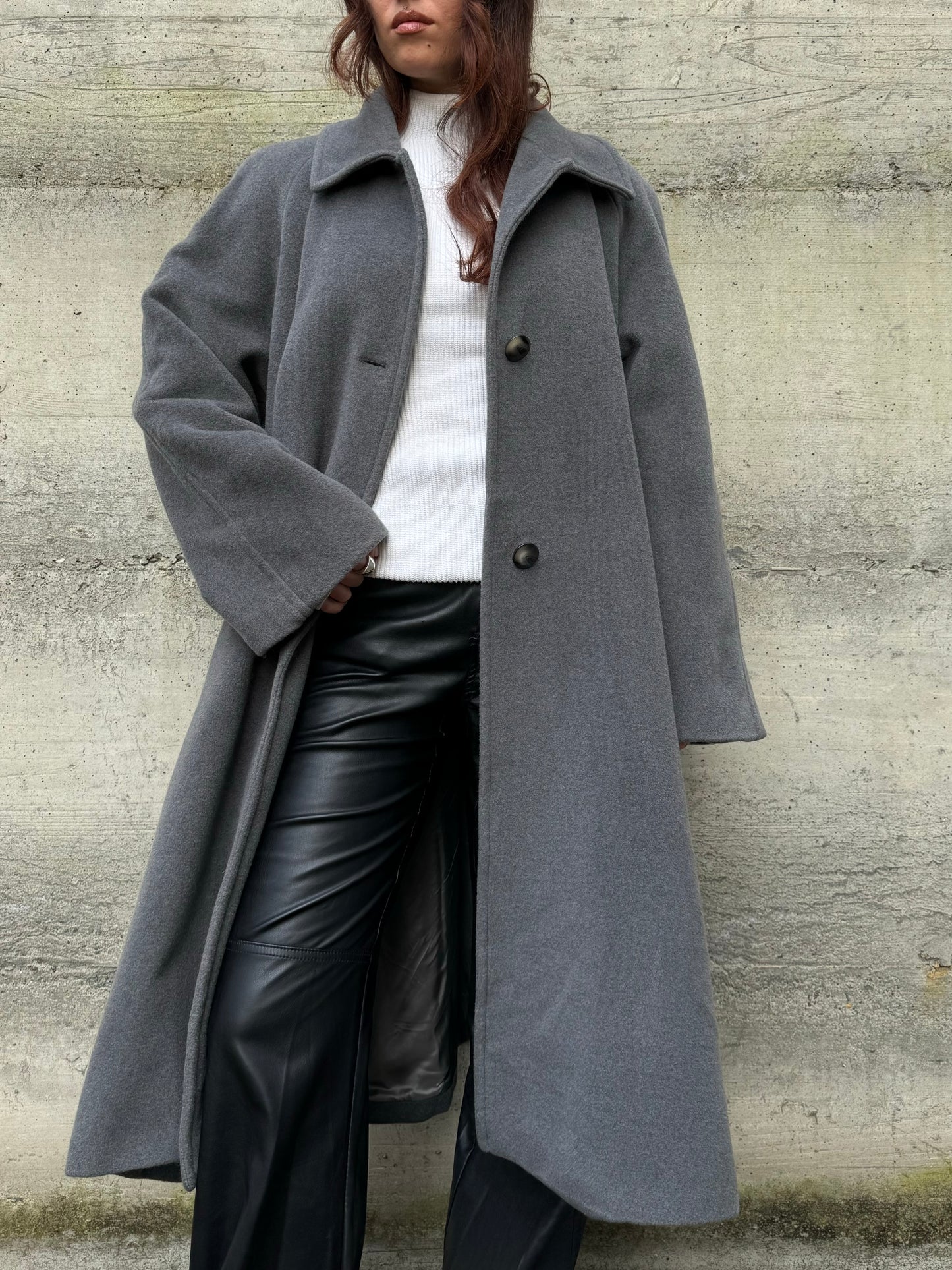 Cappotto sartoriale lungo monopetto grigio fumo, 100% lana